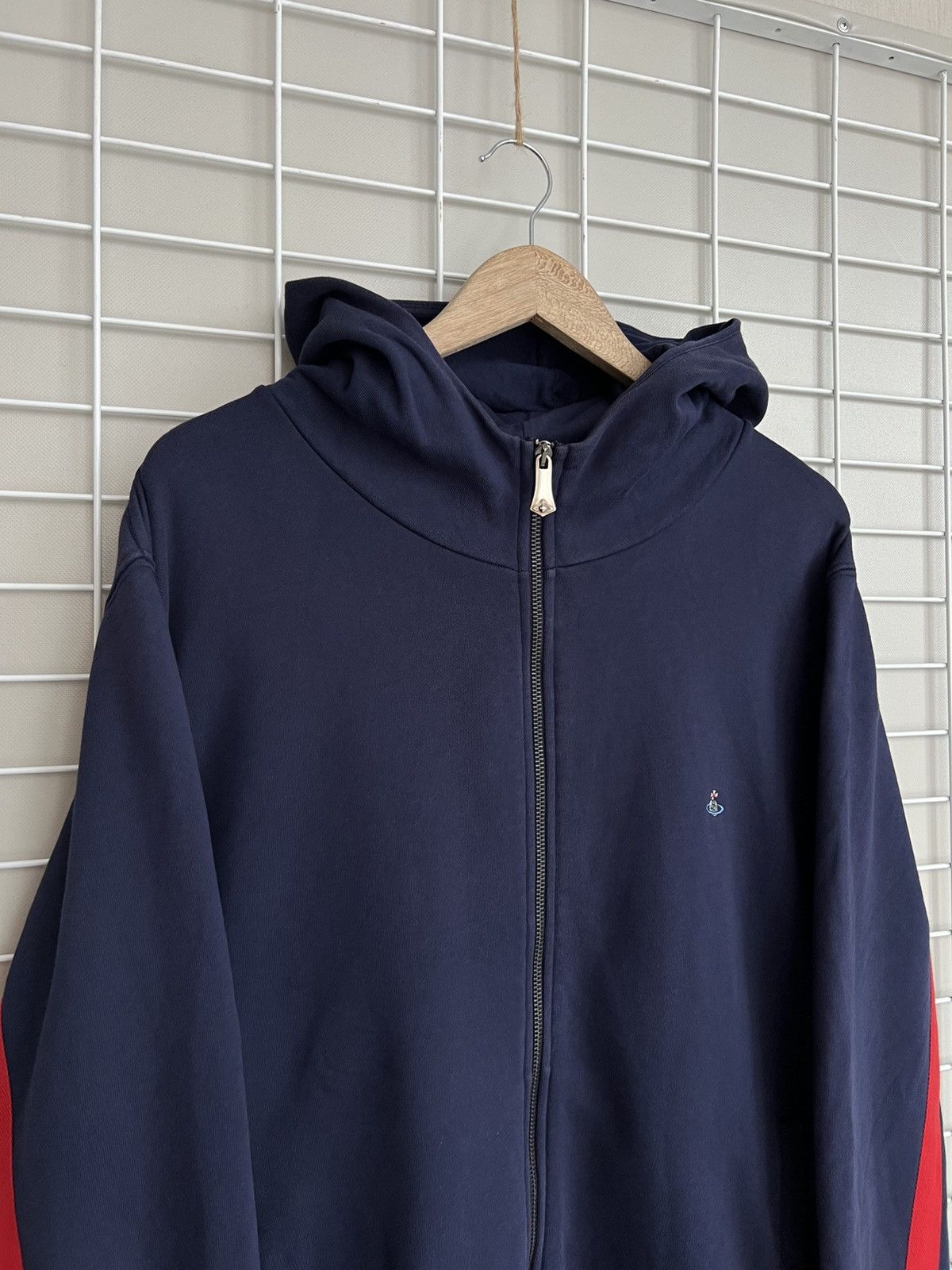 Vivienne Westwood Vivienne Westwood Orb Zip Hoodie Mens Size L/XL Embroidered Size US XL / EU 56 / 4 - 3 Thumbnail
