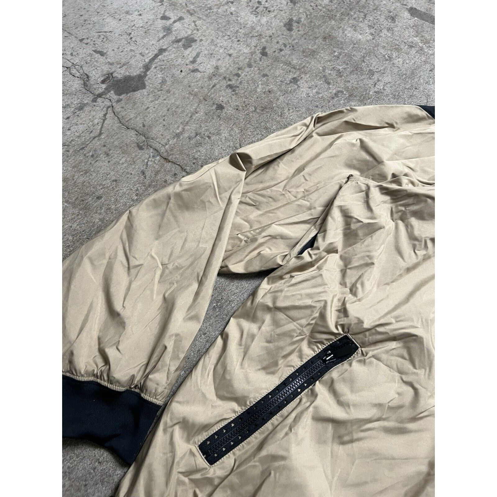 Nike Nike Mens Windbreaker Split Color block Tan Khaki Men’s XL Size US XL / EU 56 / 4 - 8 Thumbnail