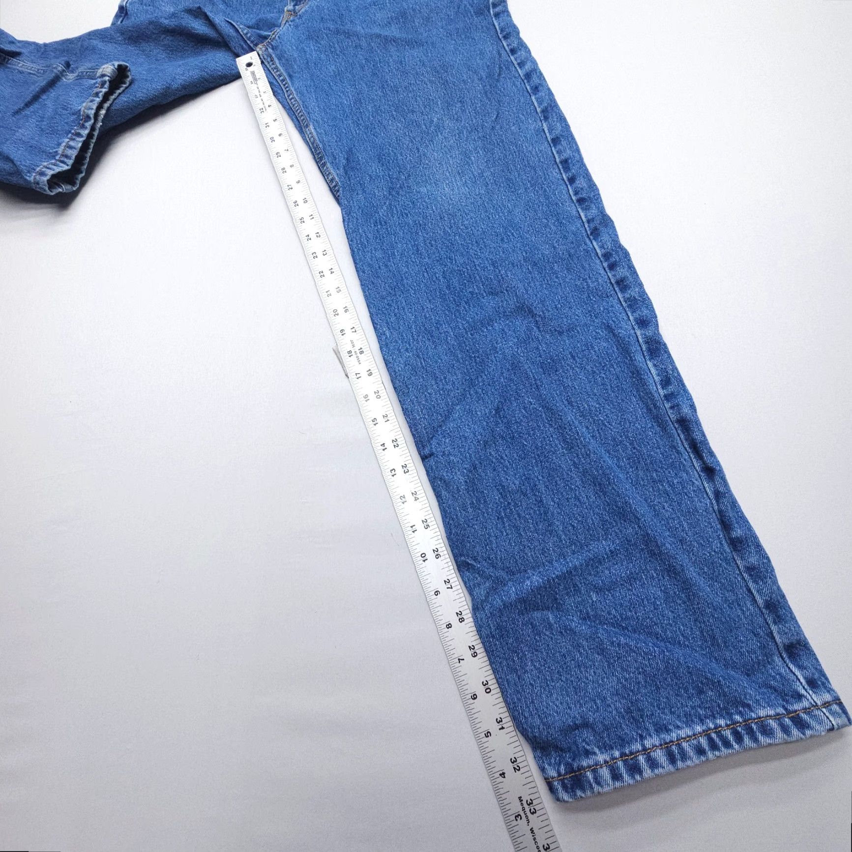 Levi's Levi's 550 Jeans Mens 34x34 Blue Denim Relaxed Tapered 5-Pocket Zip Regular Waist Medium Wash Vintage: No? Size US 34 / EU 50 - 7 Thumbnail