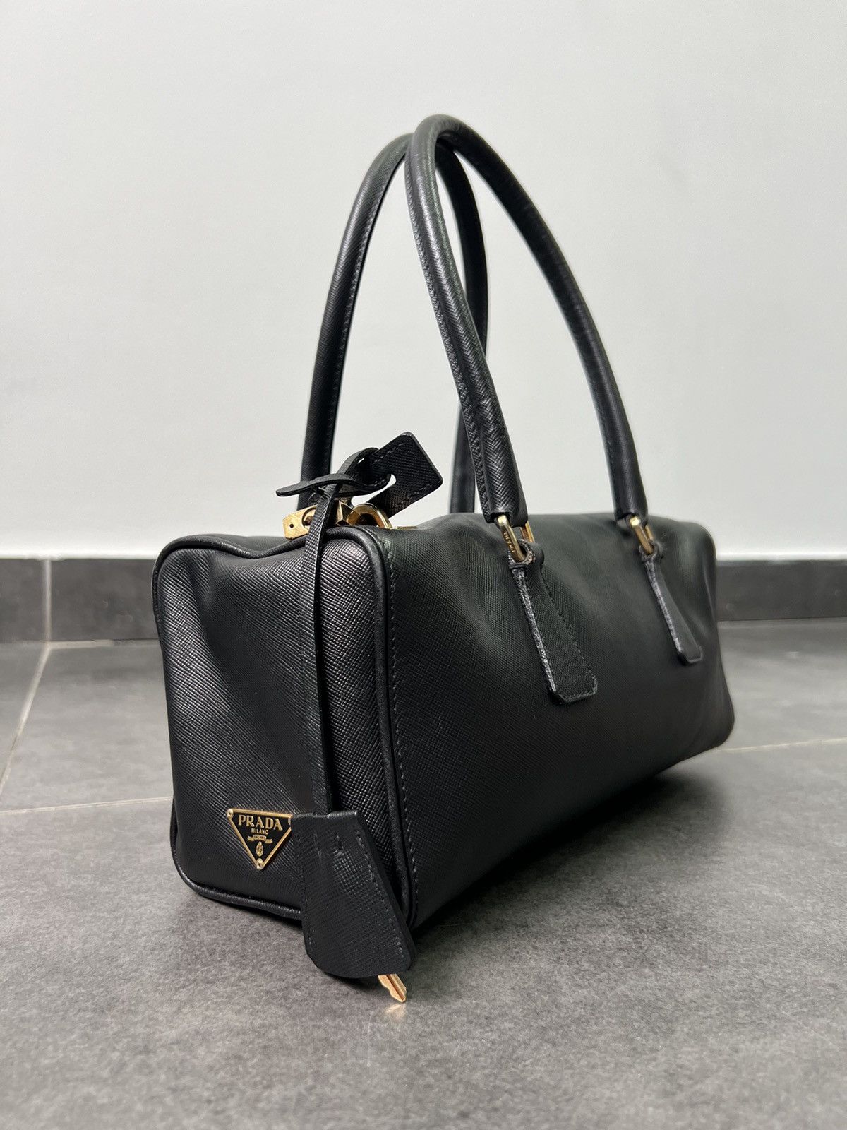 Prada Prada Saffiano Leather Shoulder Bag Black Size ONE SIZE - 1 Thumbnail