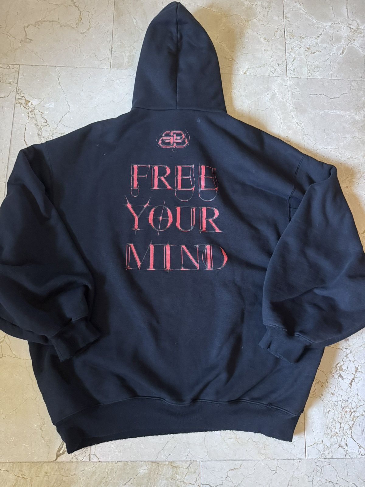 Balenciaga Free your Mind Hoodie