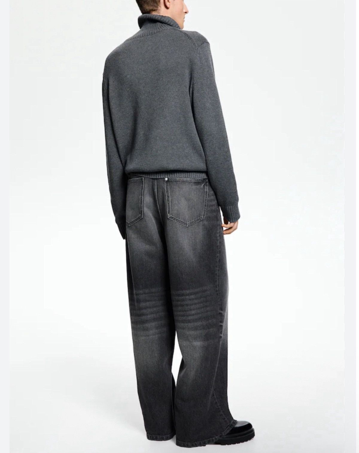 Grey denim jeans relaxed fit