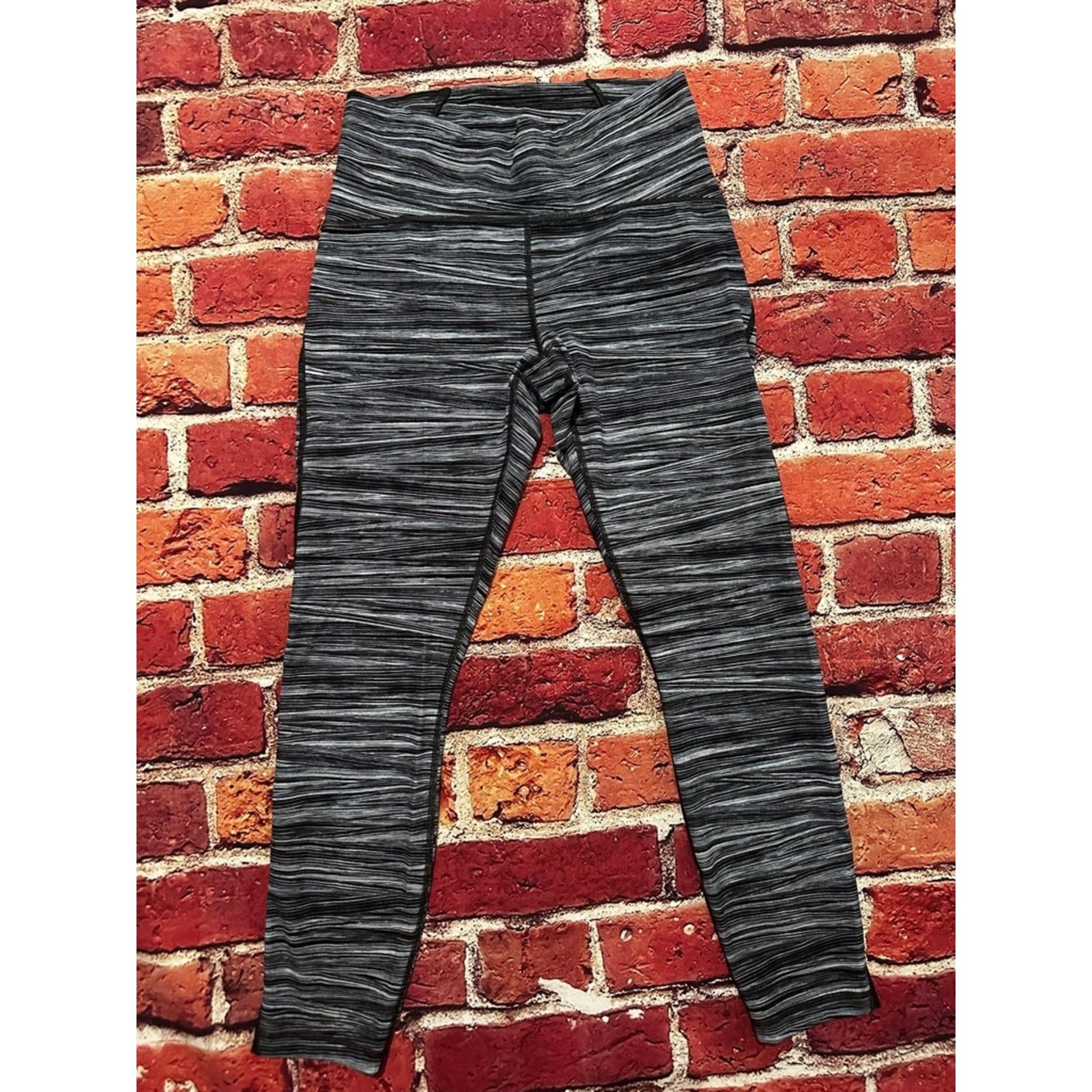 Lululemon Lululemon legging size 8 Size 30" / US 8 / IT 44 - 2 Thumbnail