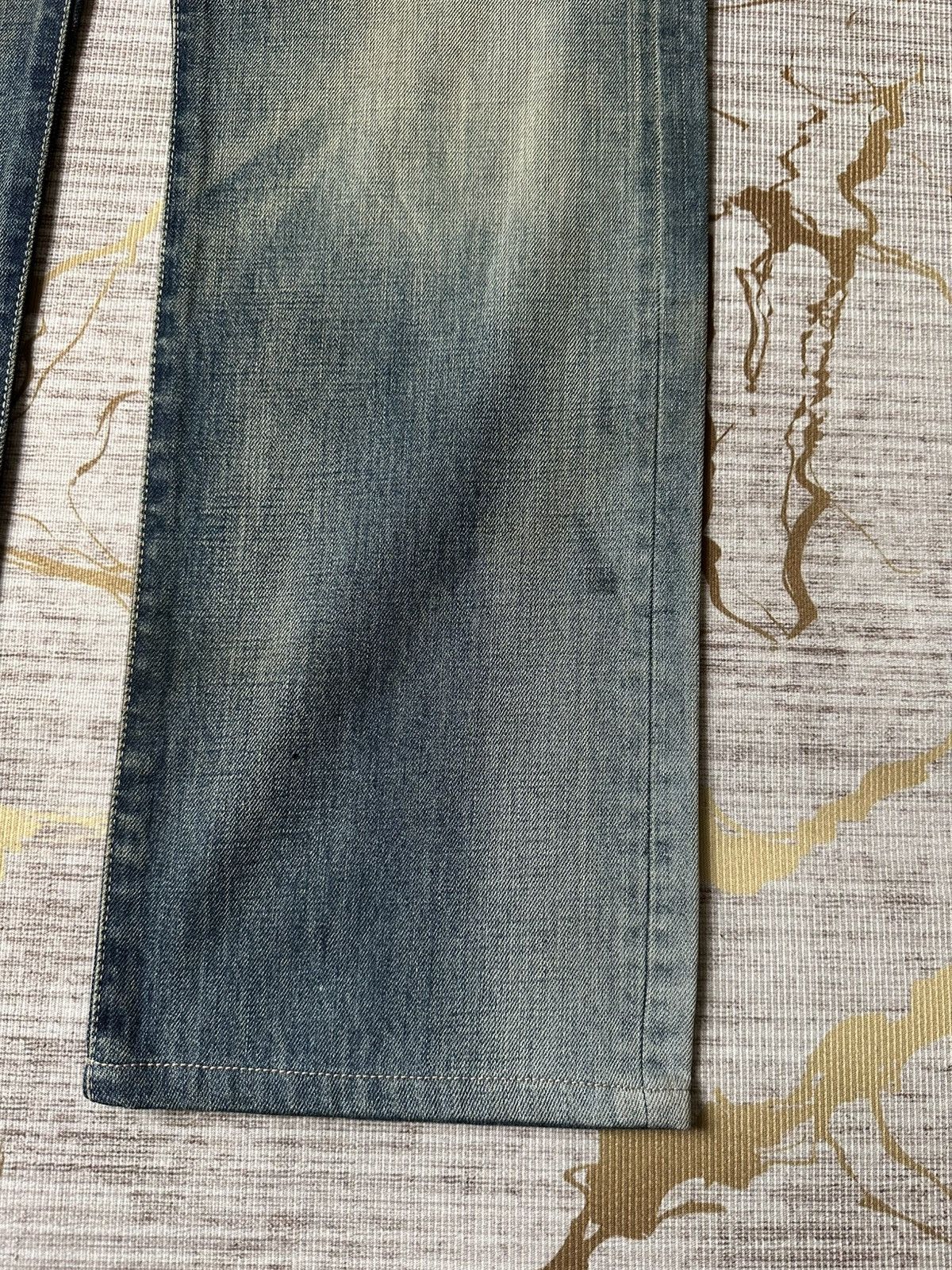 Vanquish Vanquish Tokyo Japan Blue Faded Denim Design Claw Marks Size US 33 - 7 Thumbnail