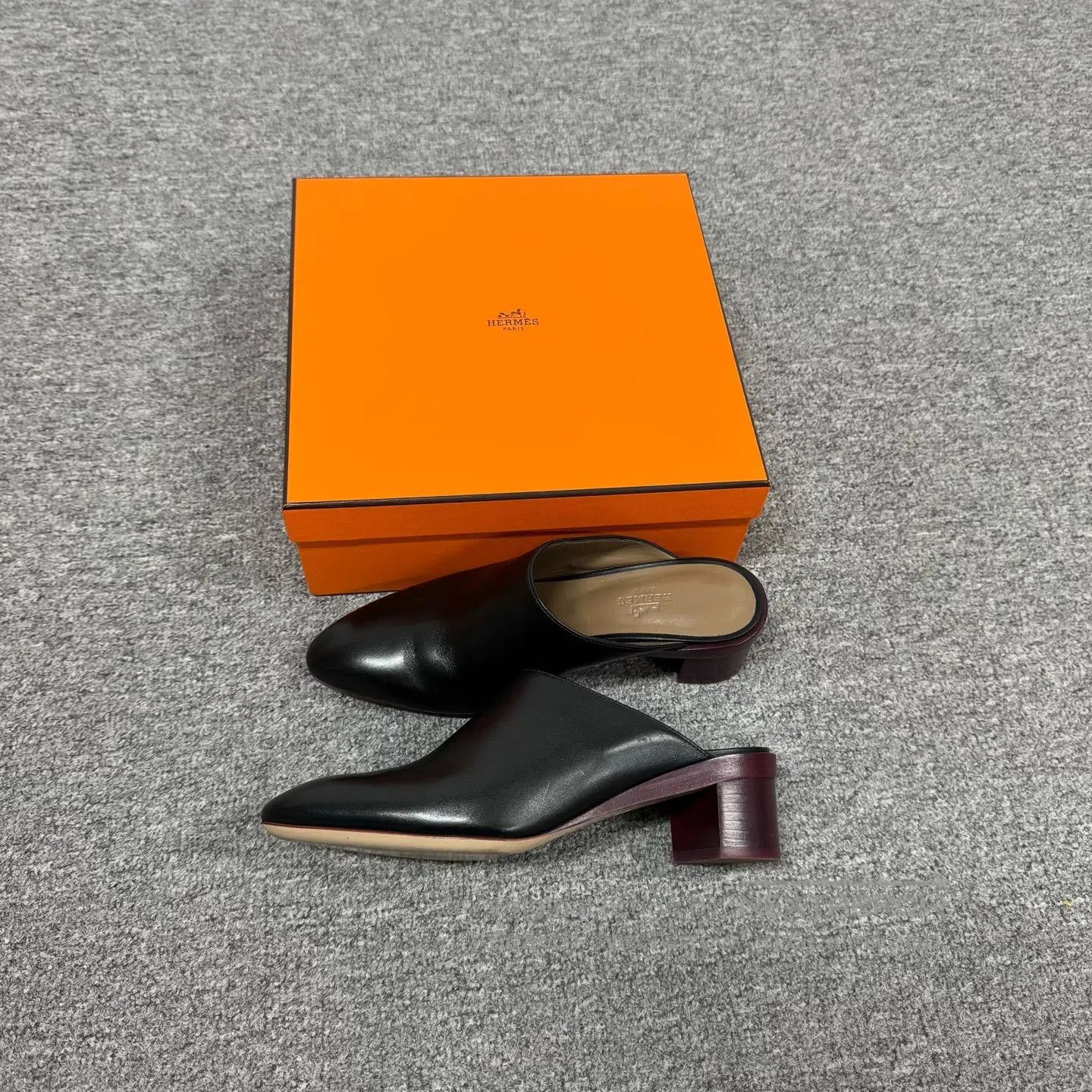 Hermes Hermes High-heeled mule shoes; semi-slip-on leather shoes| Size US 6.5 / IT 36.5 - 1 Thumbnail