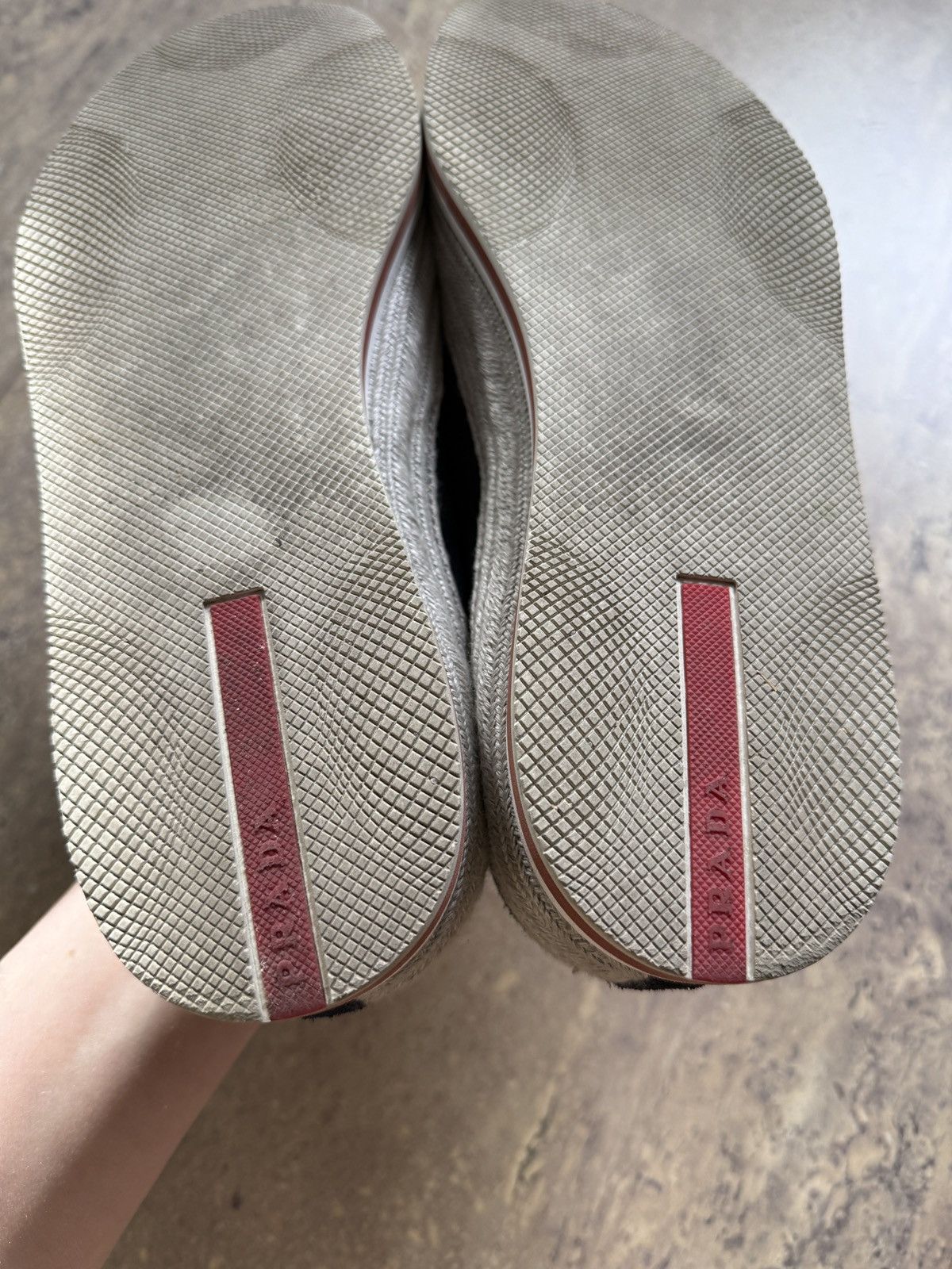 Prada Prada Linea Rossa loafers espadrilles slip-on suede navy Size US 9 / EU 42 - 5 Thumbnail