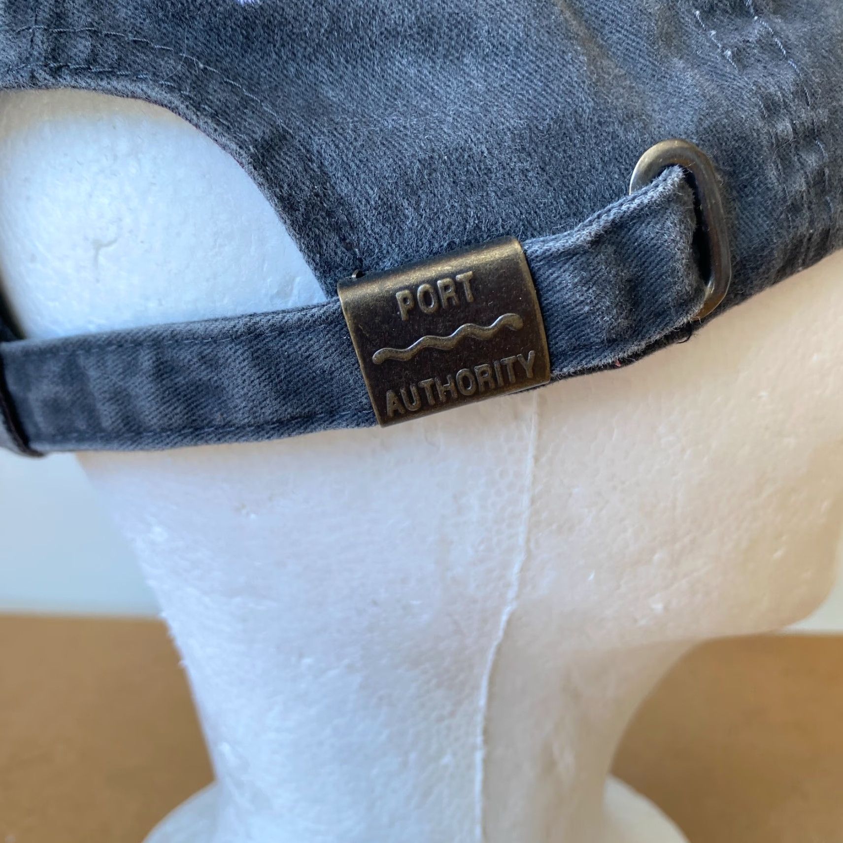 Vintage VINTAGE Upper Park Clothing Str​apback Dad Hat Faded Black Embroidered Logo Size US M / EU 48-50 / 2 - 6 Thumbnail