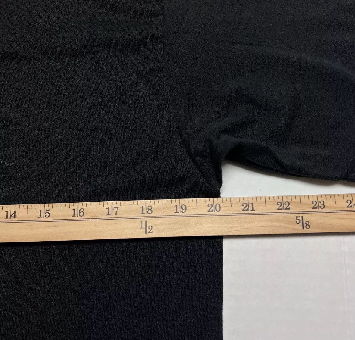Georges Marciano × Guess × Vintage Vintage Guess Embroidered T-Shirt In Black Made in USA Size US L / EU 52-54 / 3 - 6 Thumbnail