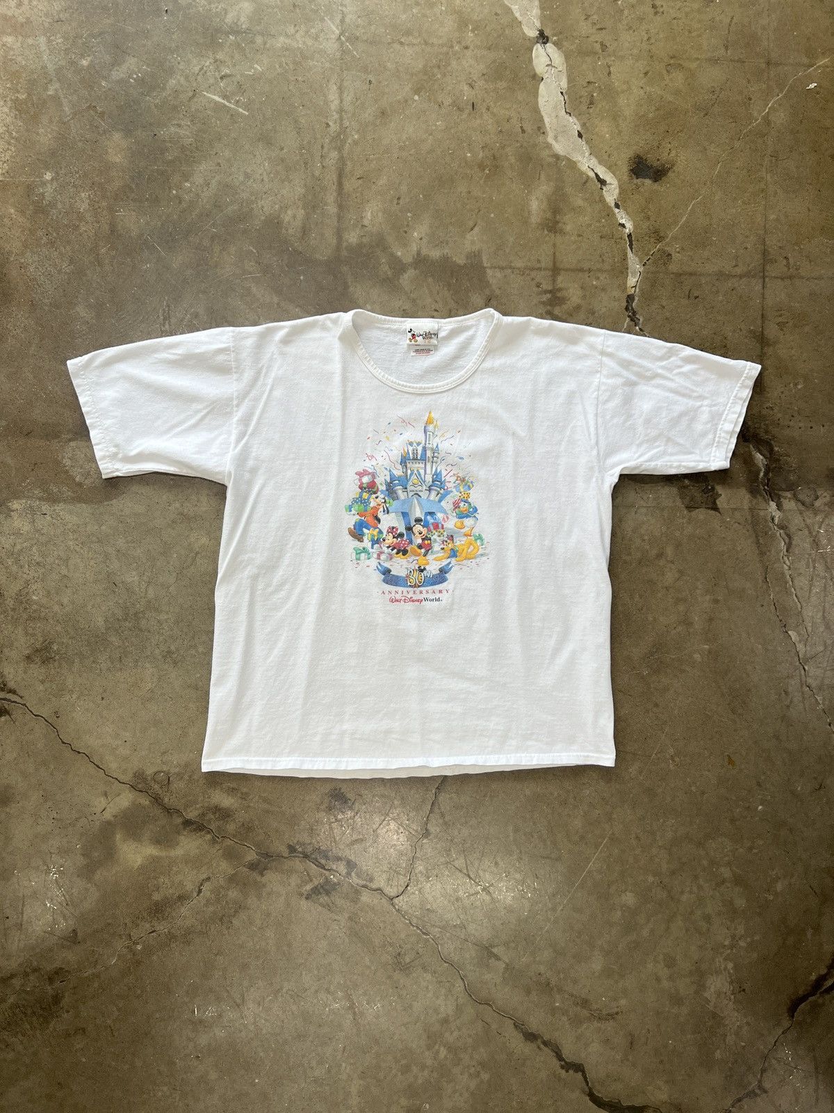 Disney × Vintage Vintage 2001 Walt Disney Magic Kingdom Anniversary W Tee XL Size XL / US 12-14 / IT 48-50 - 2 Thumbnail