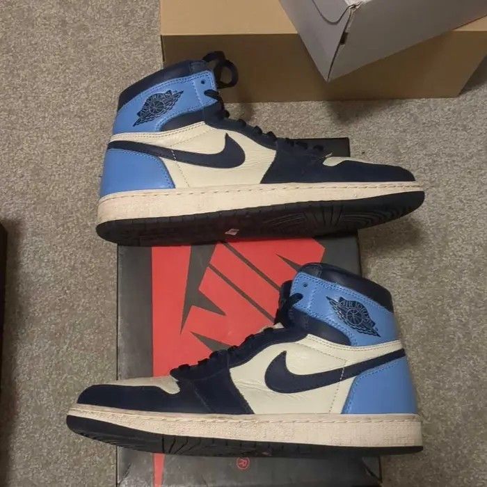 Jordan Brand Jordan 1 Retro High OG Obsidian 555088 140 Size 9 US Men Size US 9 / EU 42 - 1 Thumbnail