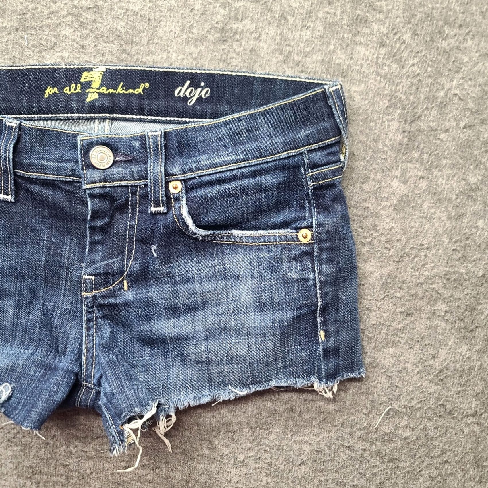 7 For All Mankind VINTAGE 7 For All Mankind Cut Off Shorts Womens 25 Dojo Distressed Stretch Booty Daisy Denim Blue Pocket 5-Pocket Logo Embroidered Size 42" / US 20 - 7 Thumbnail