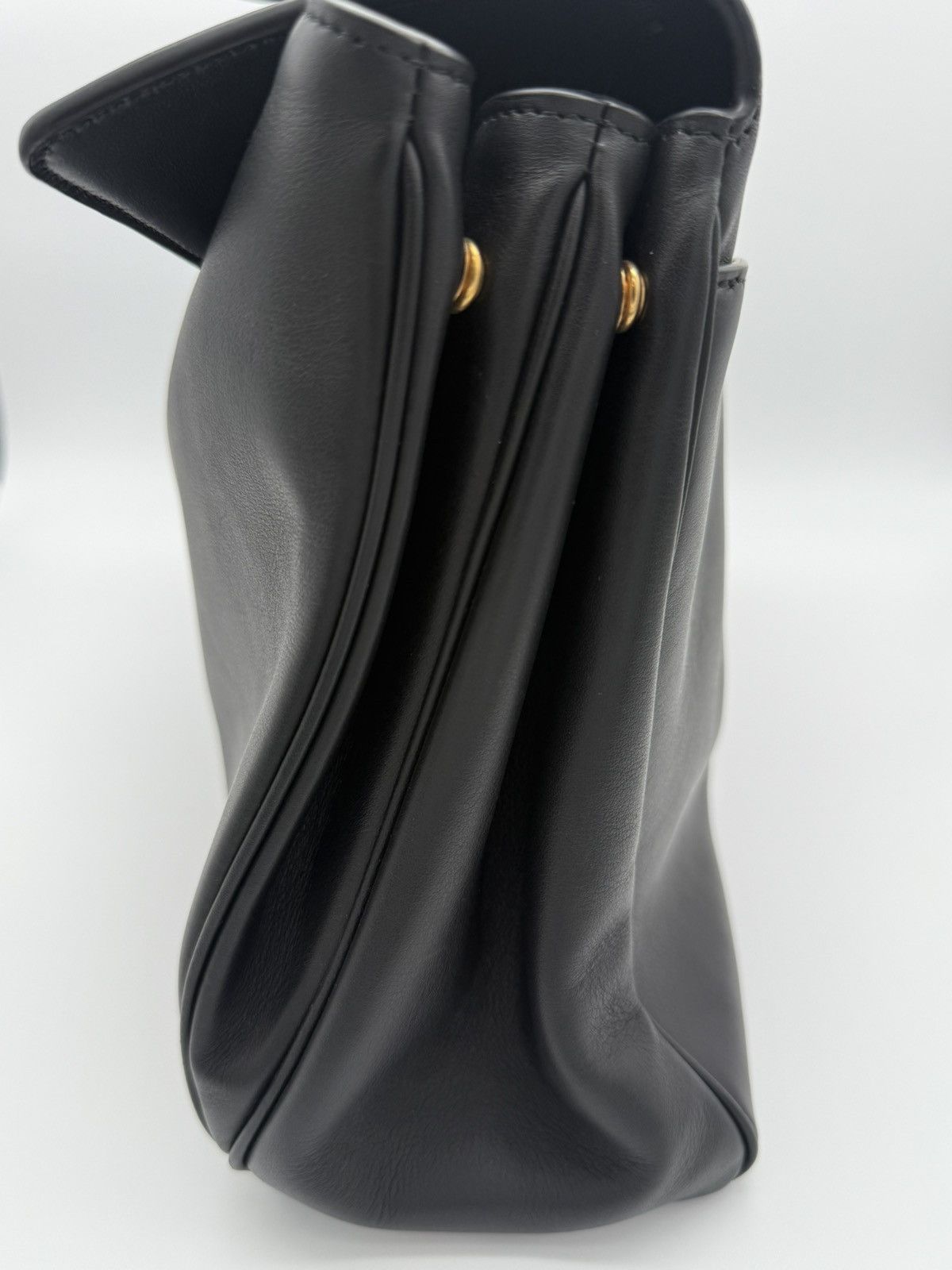 Balenciaga Balenciaga Rodeo Shoulder Bag Leather Medium $4590 Size ONE SIZE - 9 Thumbnail