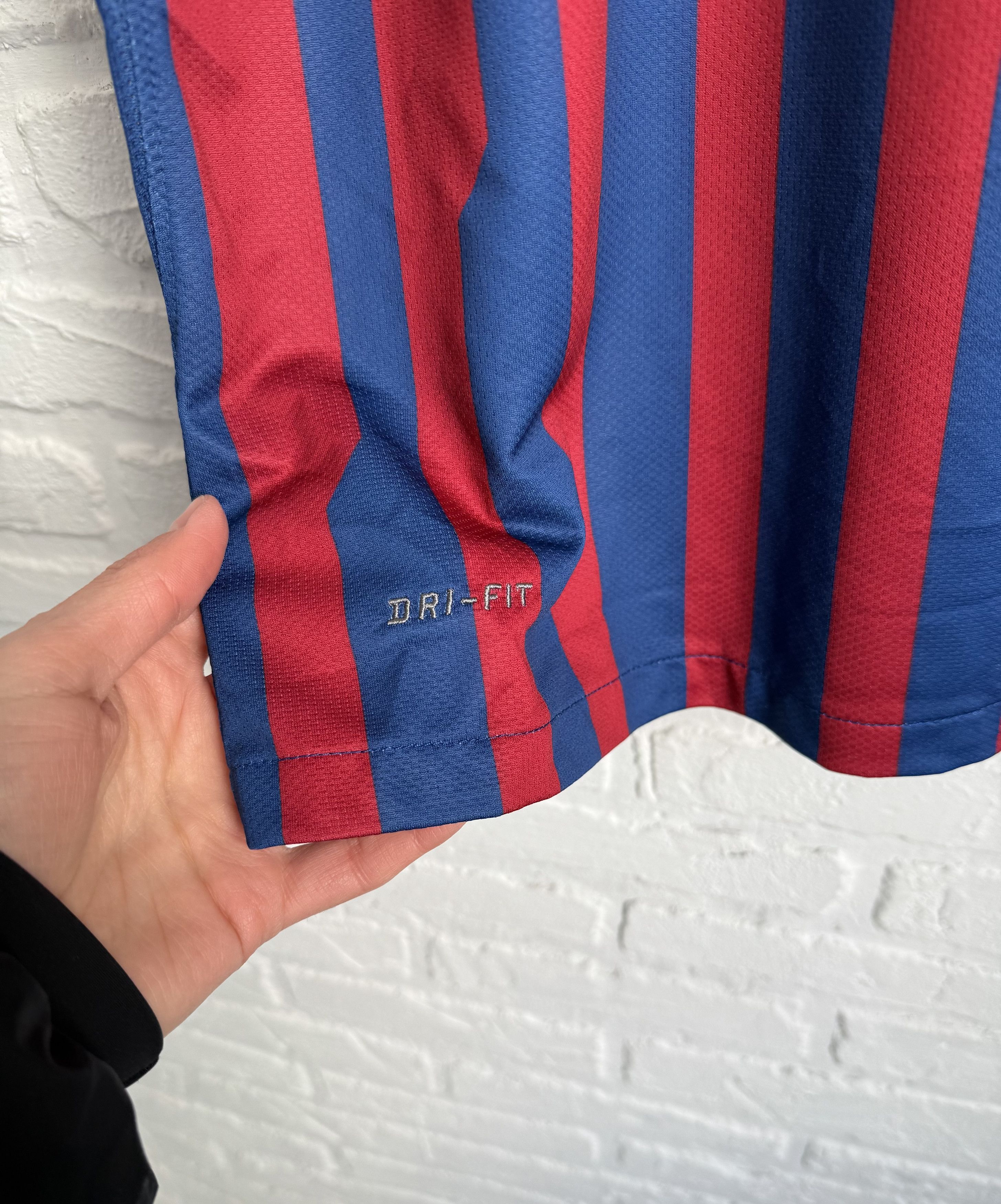 Nike Nike FC Barcelona 2011/12 Home Jersey Messi Size US XL / EU 56 / 4 - 7 Thumbnail