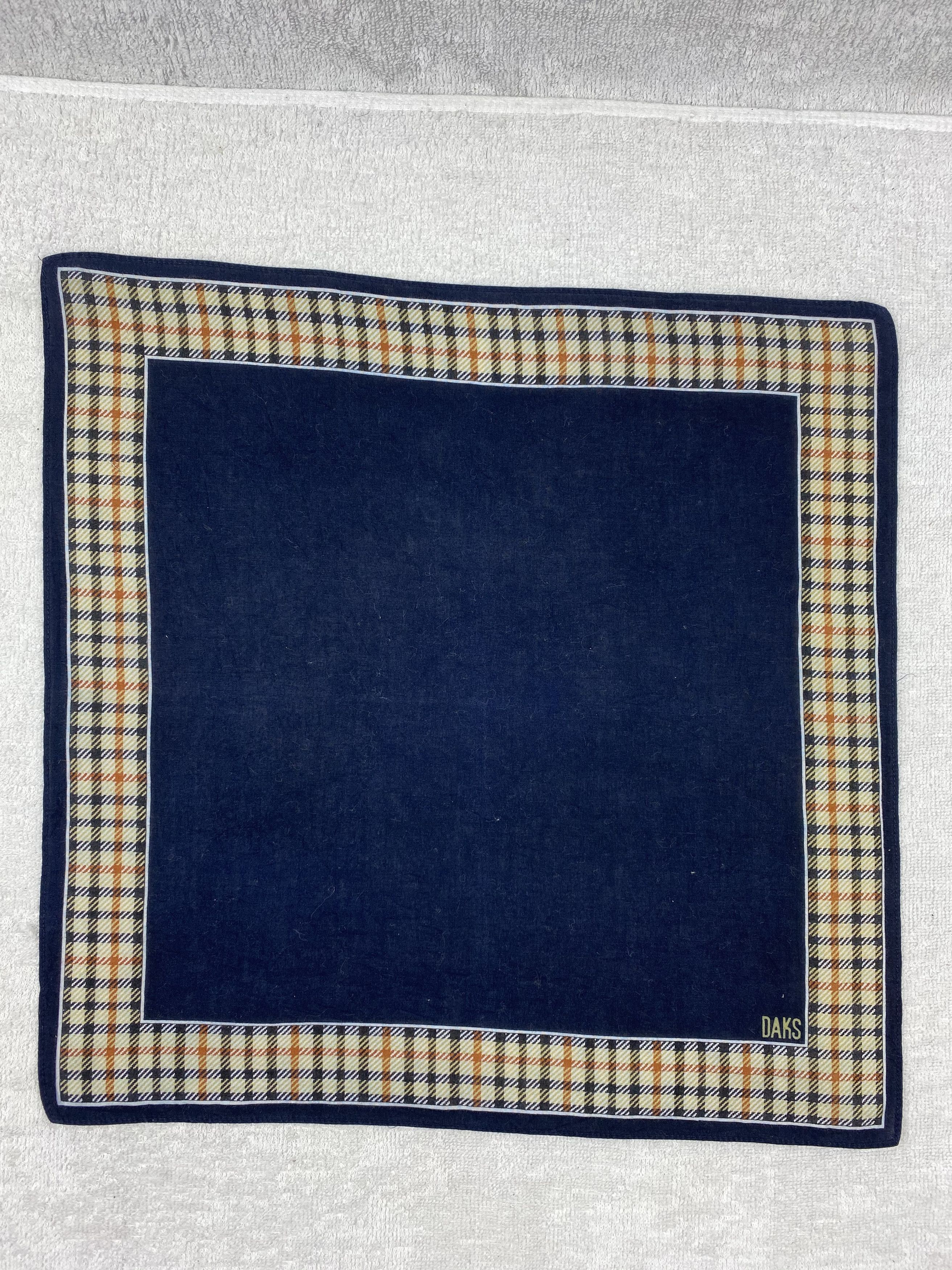 DAKS Daks London Handkerchief / Bandana / Neckerchief Size ONE SIZE - 3 Thumbnail