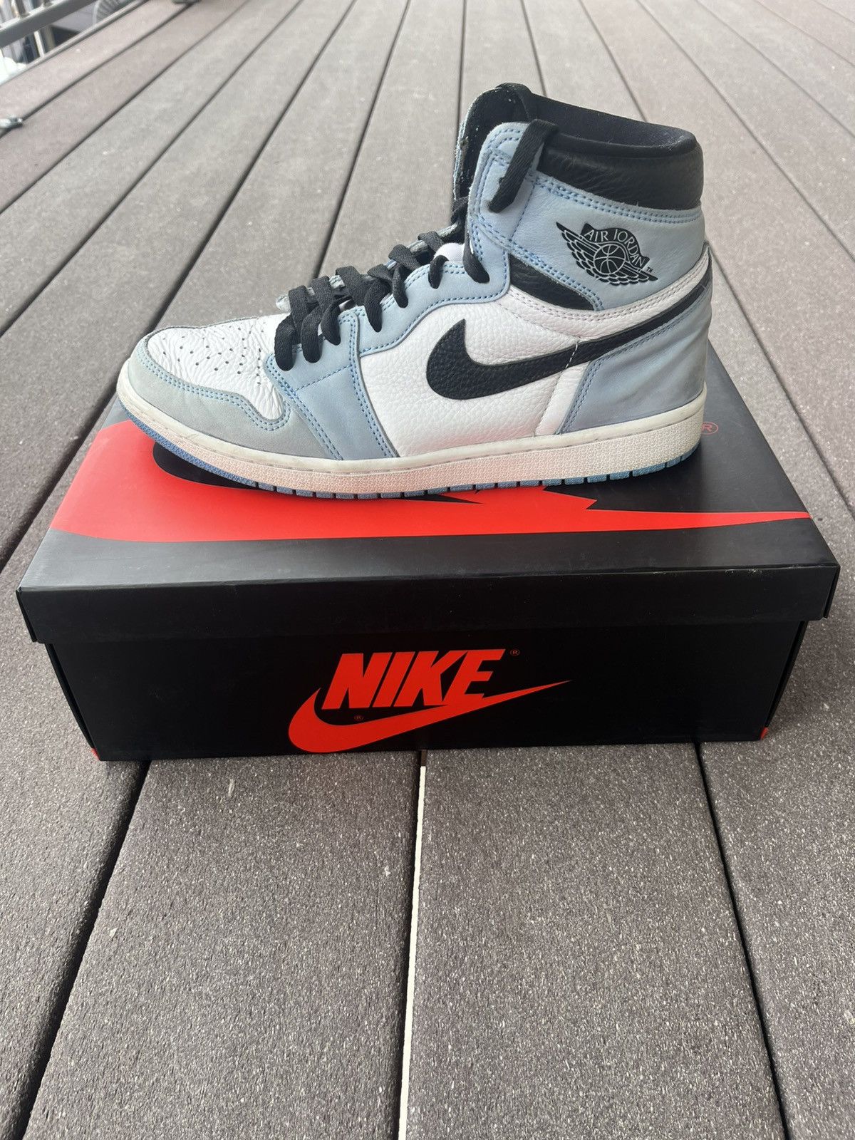 Jordan Brand Air Jordan 1 Retro High “University Blue” Size US 11 / EU 44 - 2 Thumbnail