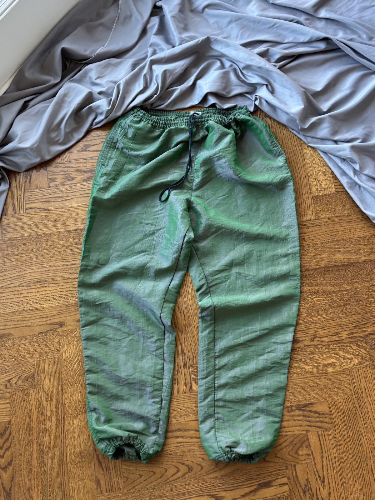 Vintage Vintage Surf Style Tracksuit 1980s Two Piece Jacket & Pants Size US L / EU 52-54 / 3 - 8 Thumbnail