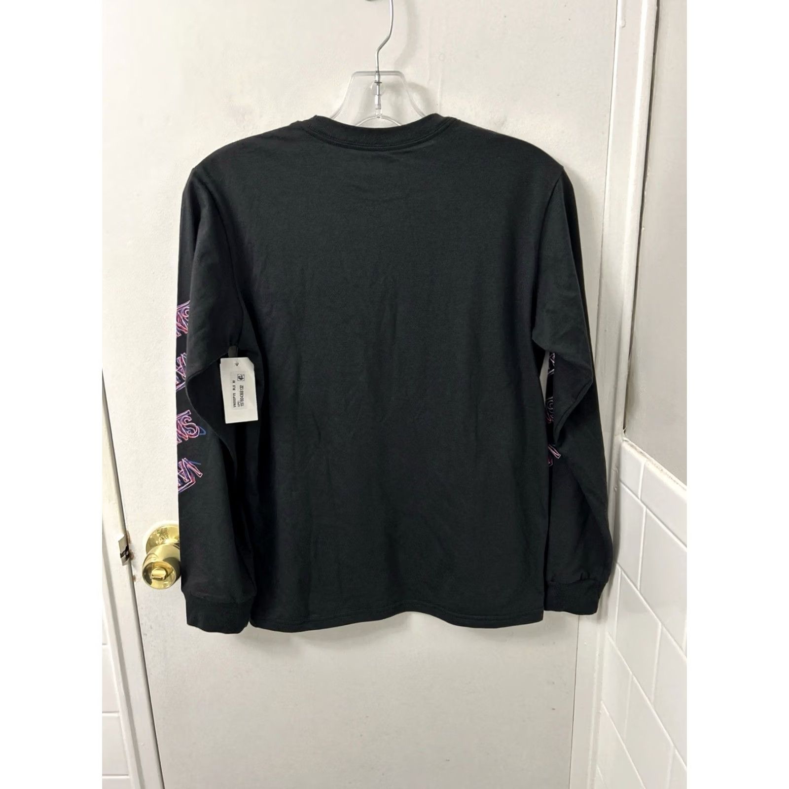 Vans Vans Off The Wall Shirt Womens Medium Black Pink Blue Long Sleeve NWT Crew Neck Graphic Size M / US 6-8 / IT 42-44 - 7 Thumbnail
