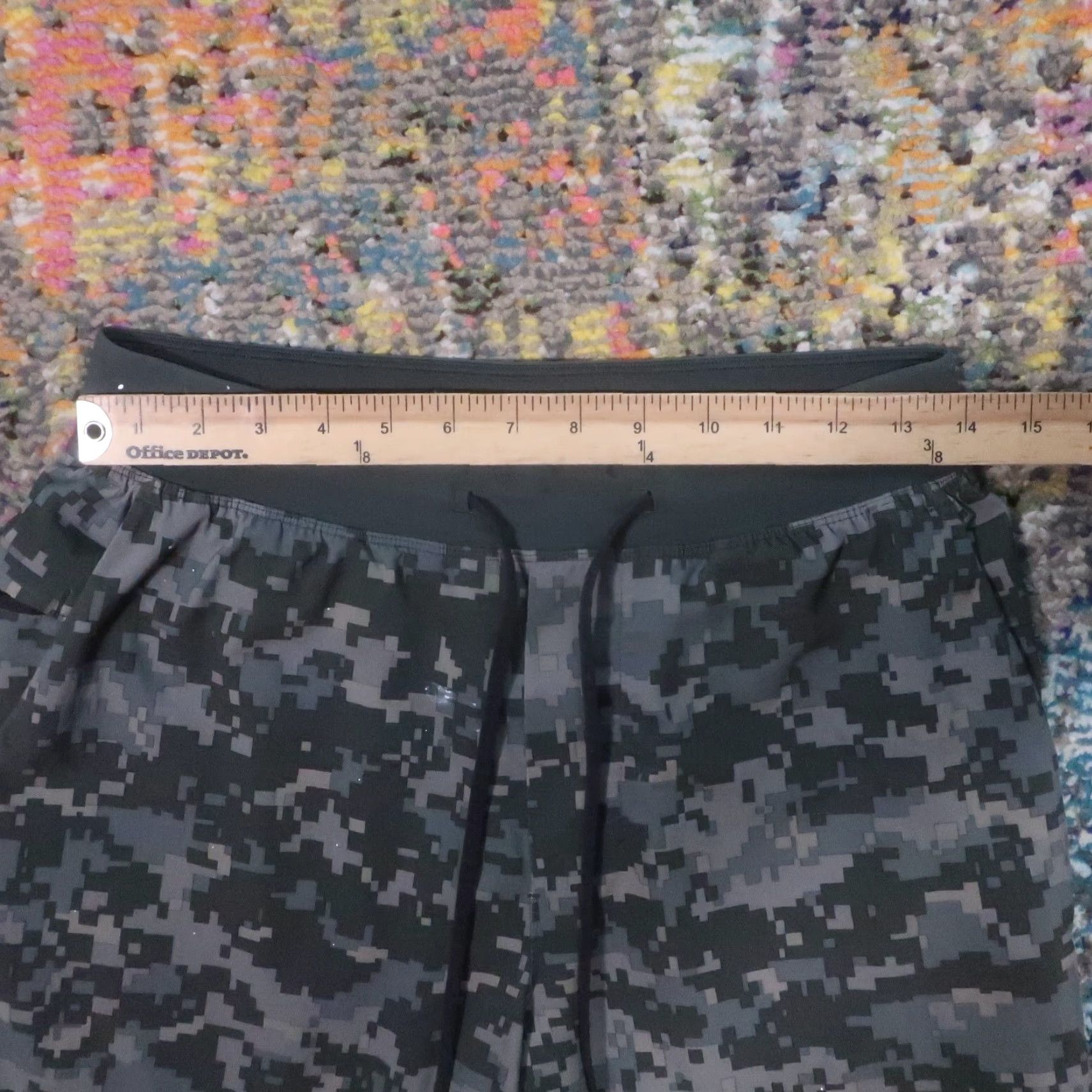 Lululemon Lululemon Shorts Mens S Green Digital Camo Performance Stretch Distressed Shirt? Size US 29 - 3 Thumbnail