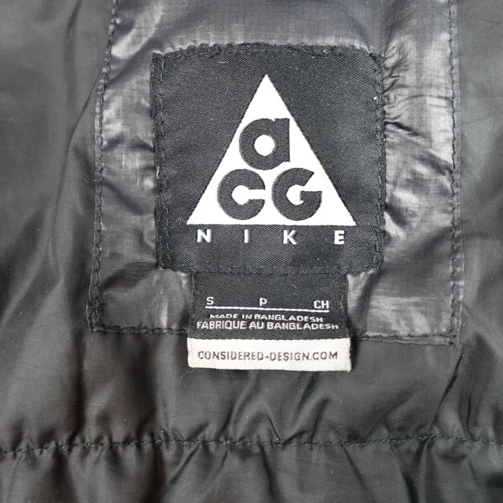 Nike Nike ACG Jacket Mens Small Black Down Puffer Hooded Full Zip Outdoor 377018 Size US S / EU 44-46 / 1 - 7 Thumbnail