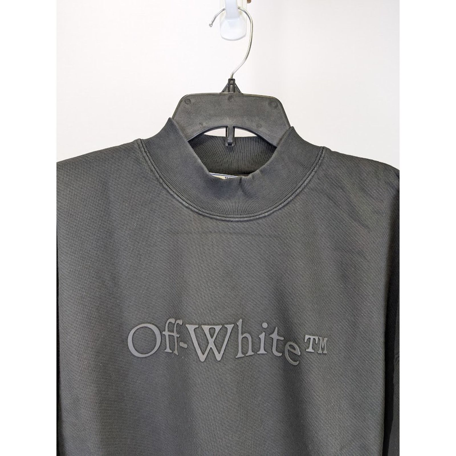 Off-White o1rshd1 Bookish Laund Boxy Crewneck in Black Size US XL / EU 56 / 4 - 6 Thumbnail