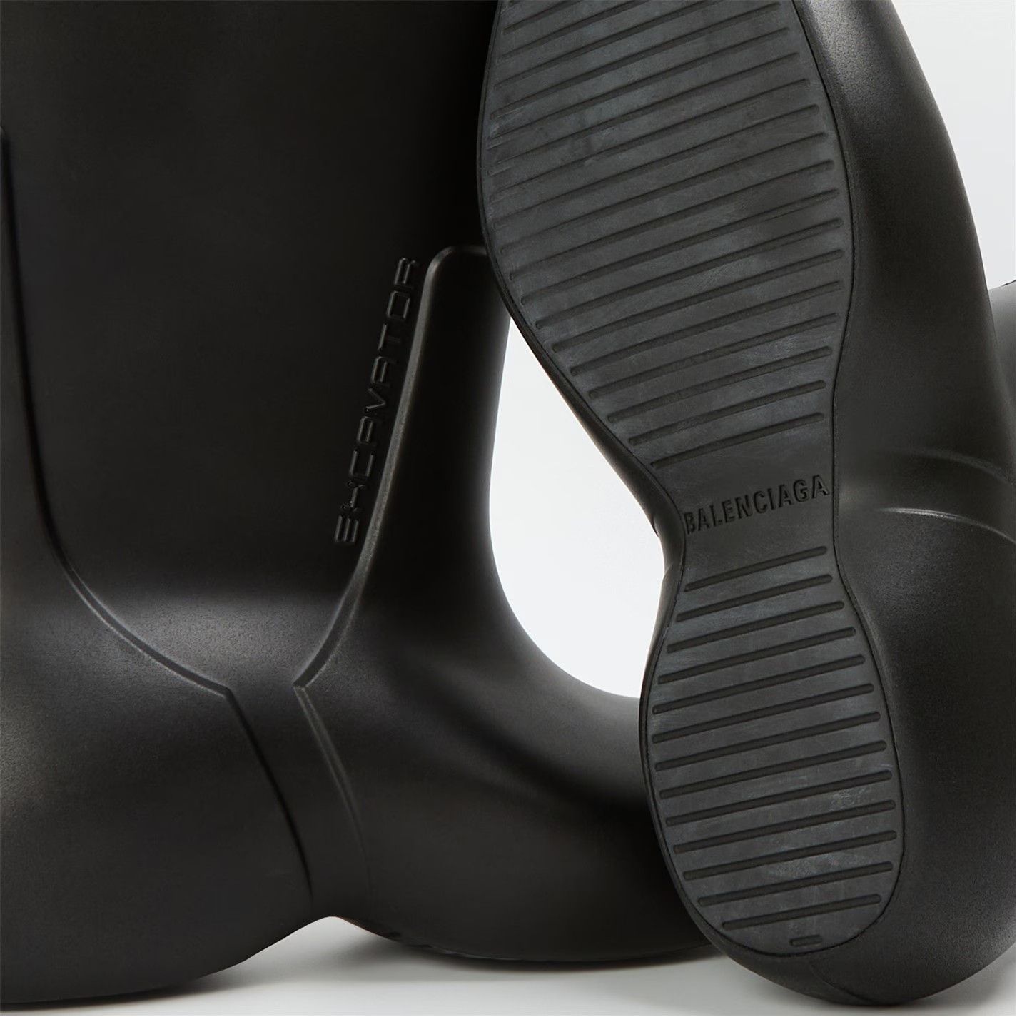 Balenciaga o1g2r1mq0226 Muck Yard Boots In Black Size US 7.5 / EU 40-41 - 3 Thumbnail