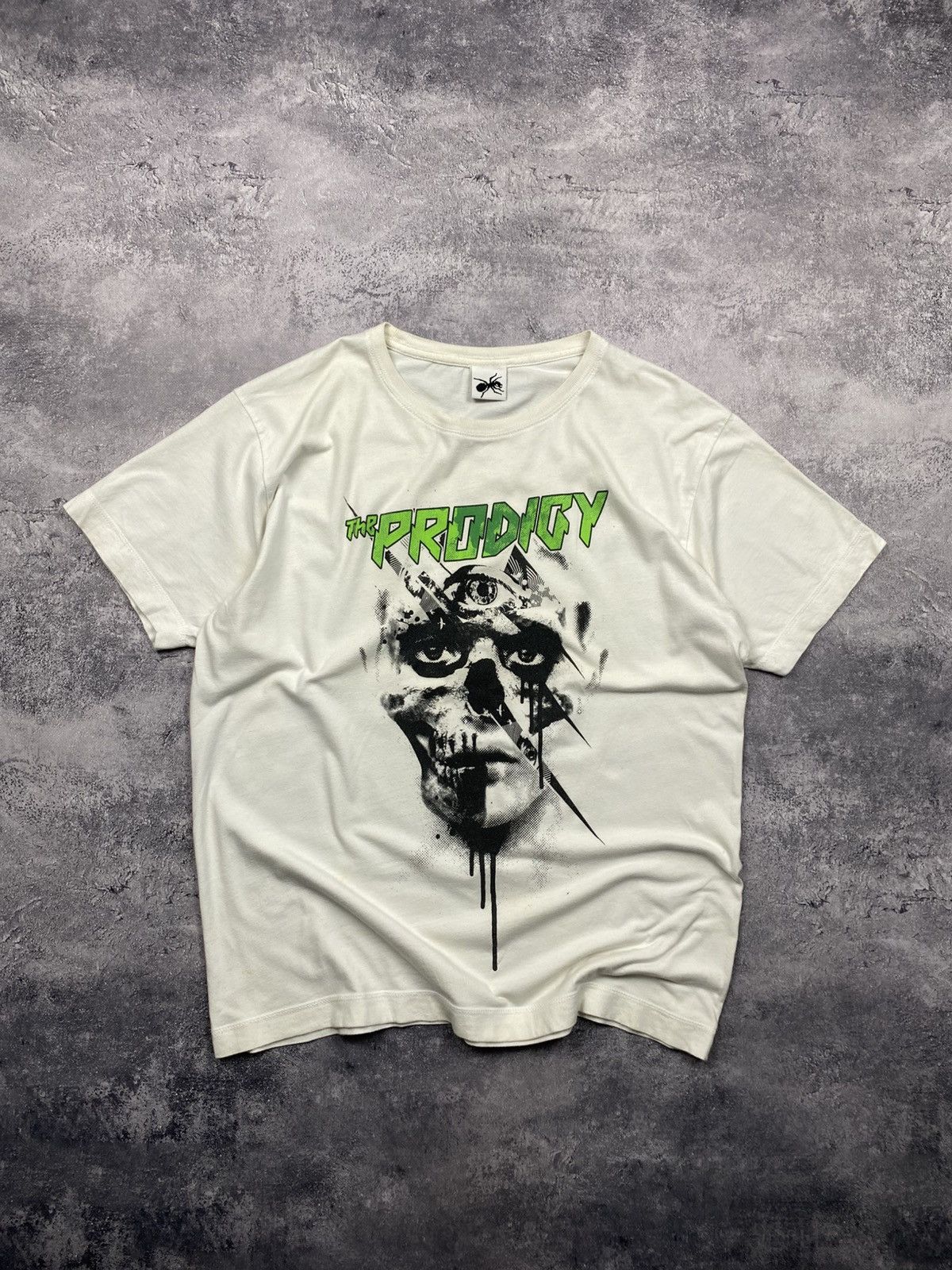 Band Tees Vintage The PRODIGY T-shirt Rare Rock Band Tee Size US XL / EU 56 / 4 - 1 Thumbnail