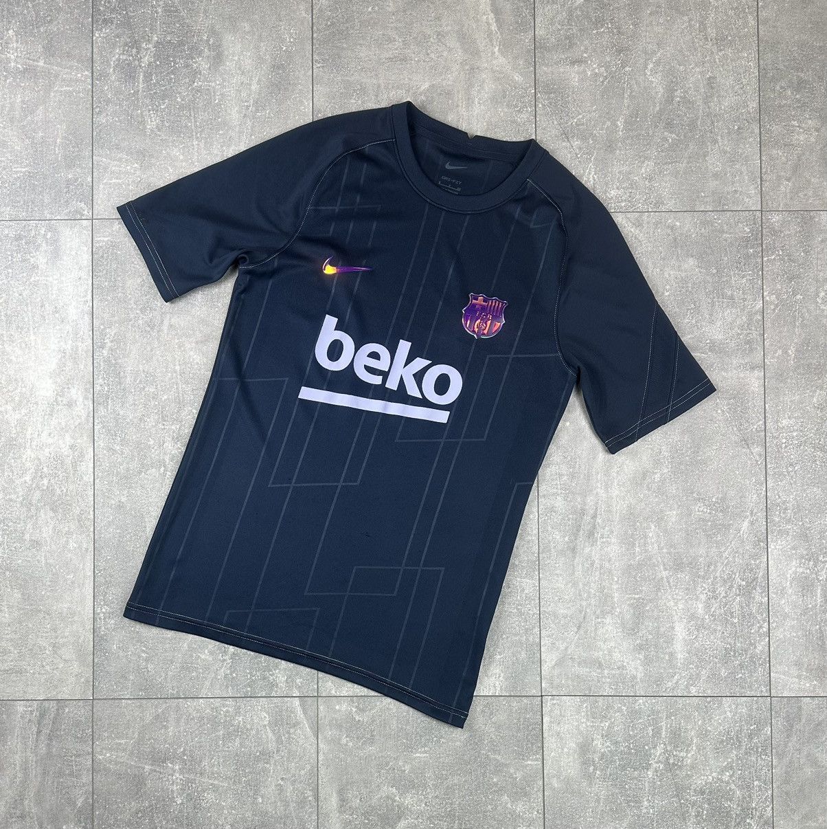 Nike Nike Barcelona FC Training 2021/22 Soccer Jersey Size US S / EU 44-46 / 1 - 1 Thumbnail
