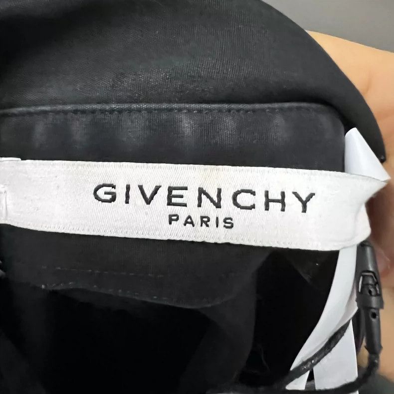 Givenchy Givenchy Size37 Black Star Printed Shirt Size US M / EU 48-50 / 2 - 4 Thumbnail