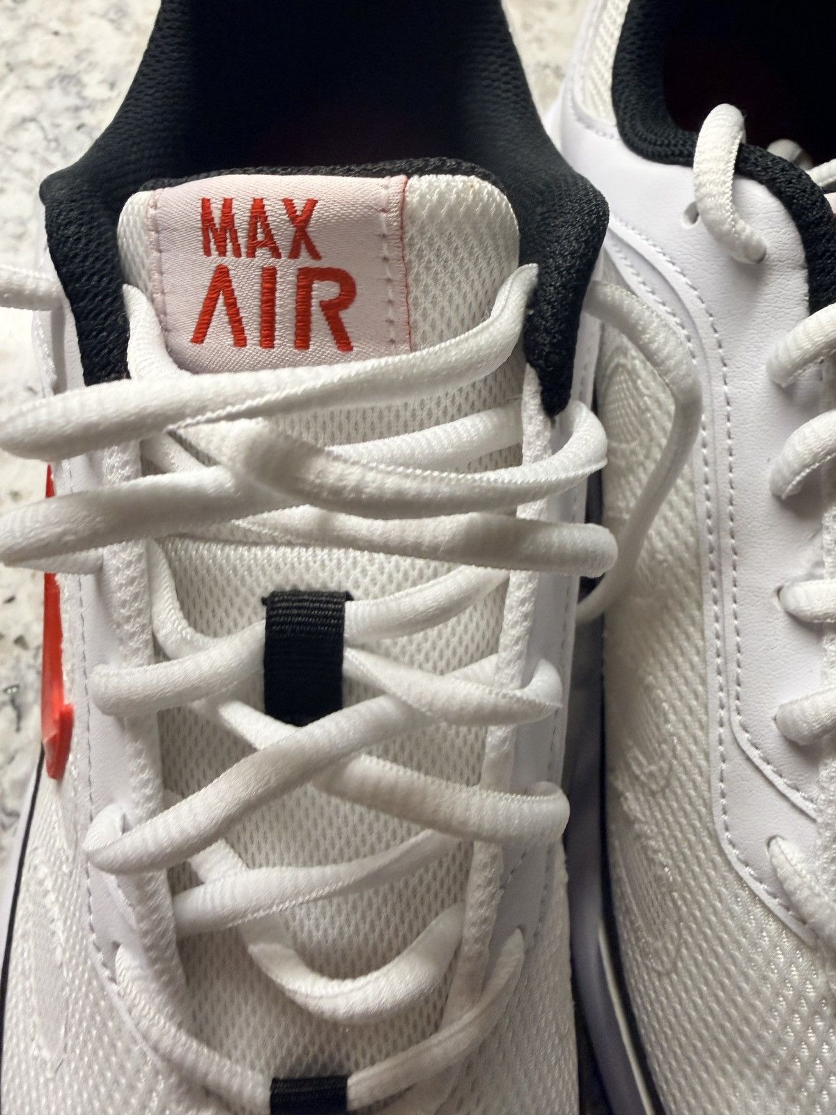 Nike Nike Air Max AP 'White University Red' Size US 11 / EU 44 - 4 Thumbnail