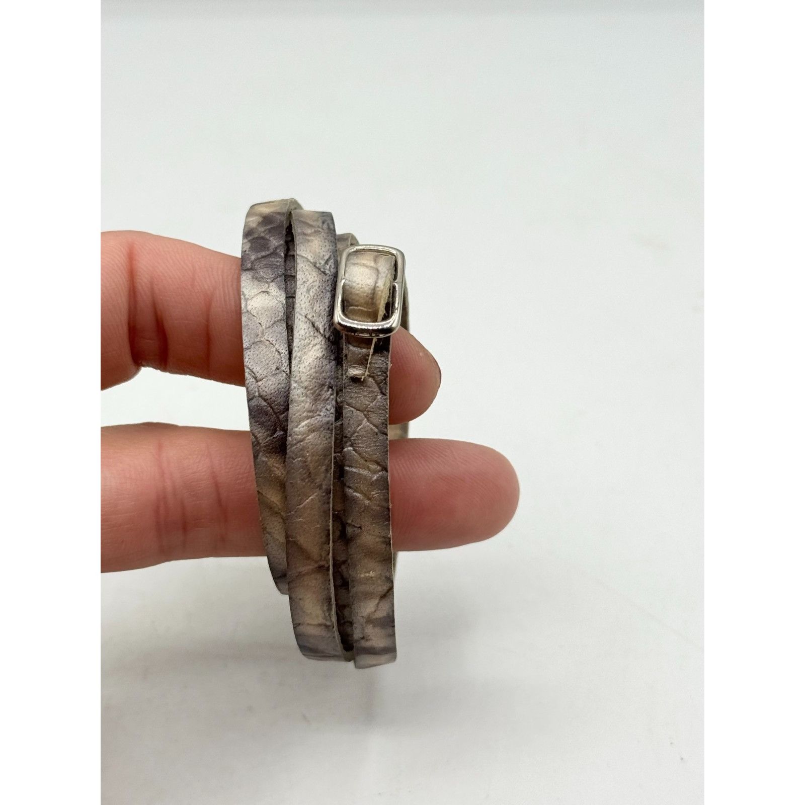 Vintage Vintage snake skin style leather wrap bracelet Size ONE SIZE - 2 Thumbnail