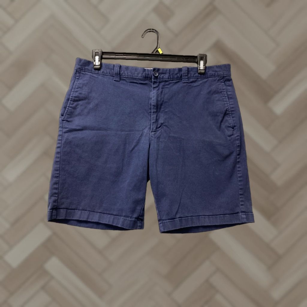 J.Crew VINTAGE J.Crew Mens Chino Shorts Size 36 Casual Flat Front Cotton Blend Navy 9-Inch Inseam Size US 36 / EU 52 - 1 Thumbnail