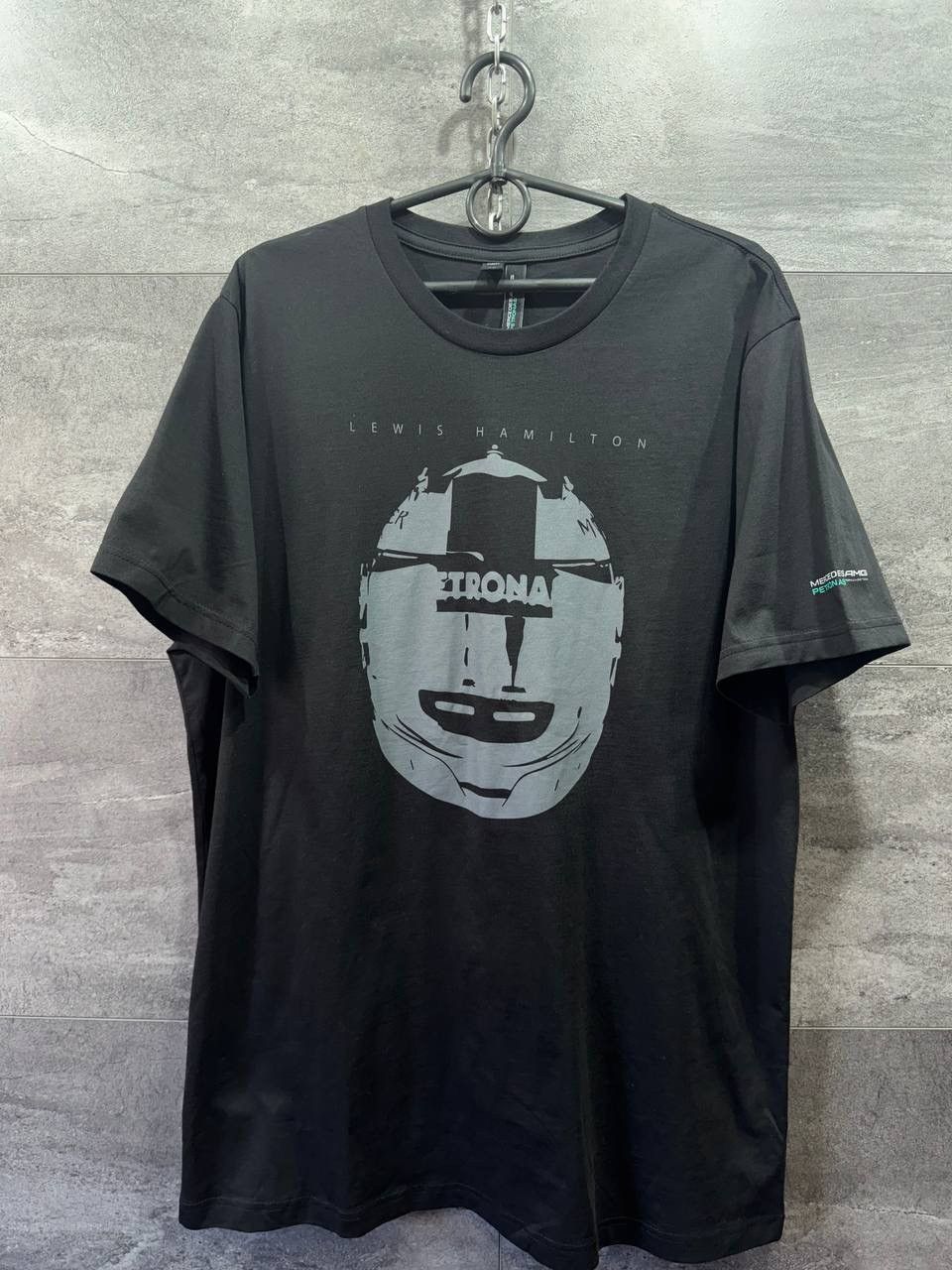 Mercedes-Benz Mercedes AMG Petronas T-Shirt Size US XL / EU 56 / 4 - 1 Thumbnail