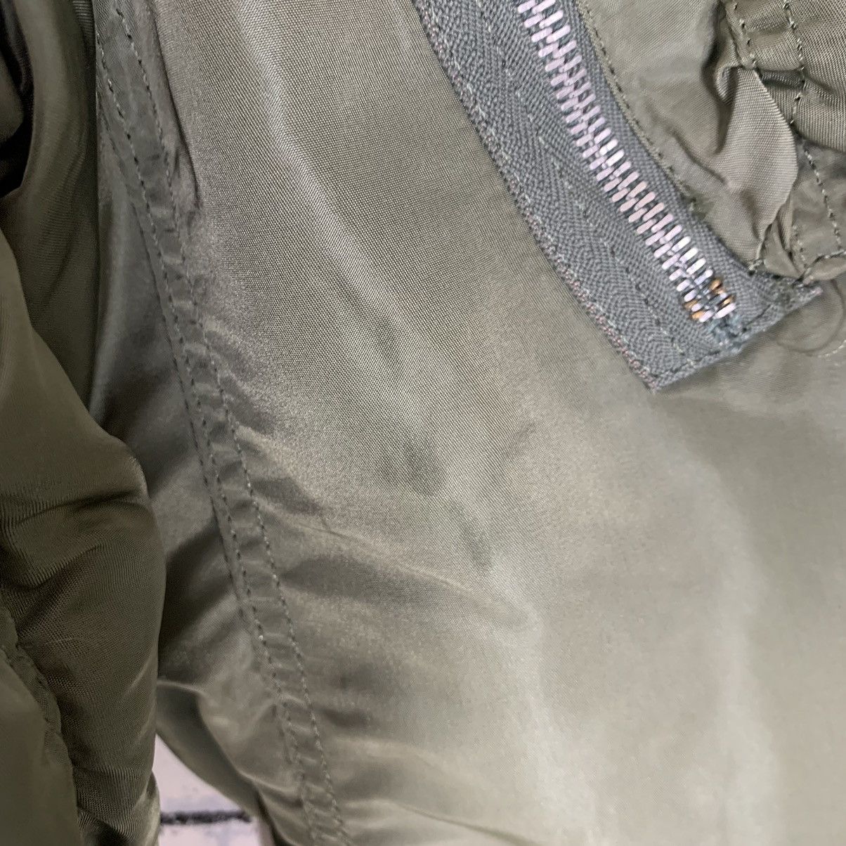 Alpha Industries Alpha Industries American Military Bomber Flight Jacket Size US L / EU 52-54 / 3 - 5 Thumbnail
