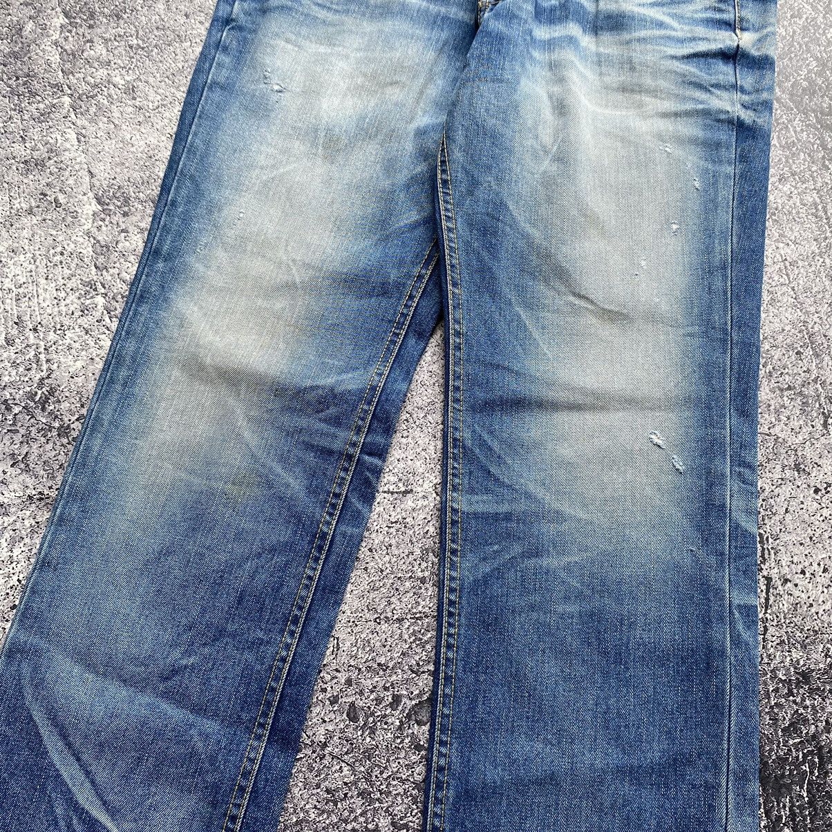 Japanese Brand YOSHIMOTO NARA x LOLITA Vintage Distressed Denim Jeans Size US 31 - 3 Thumbnail