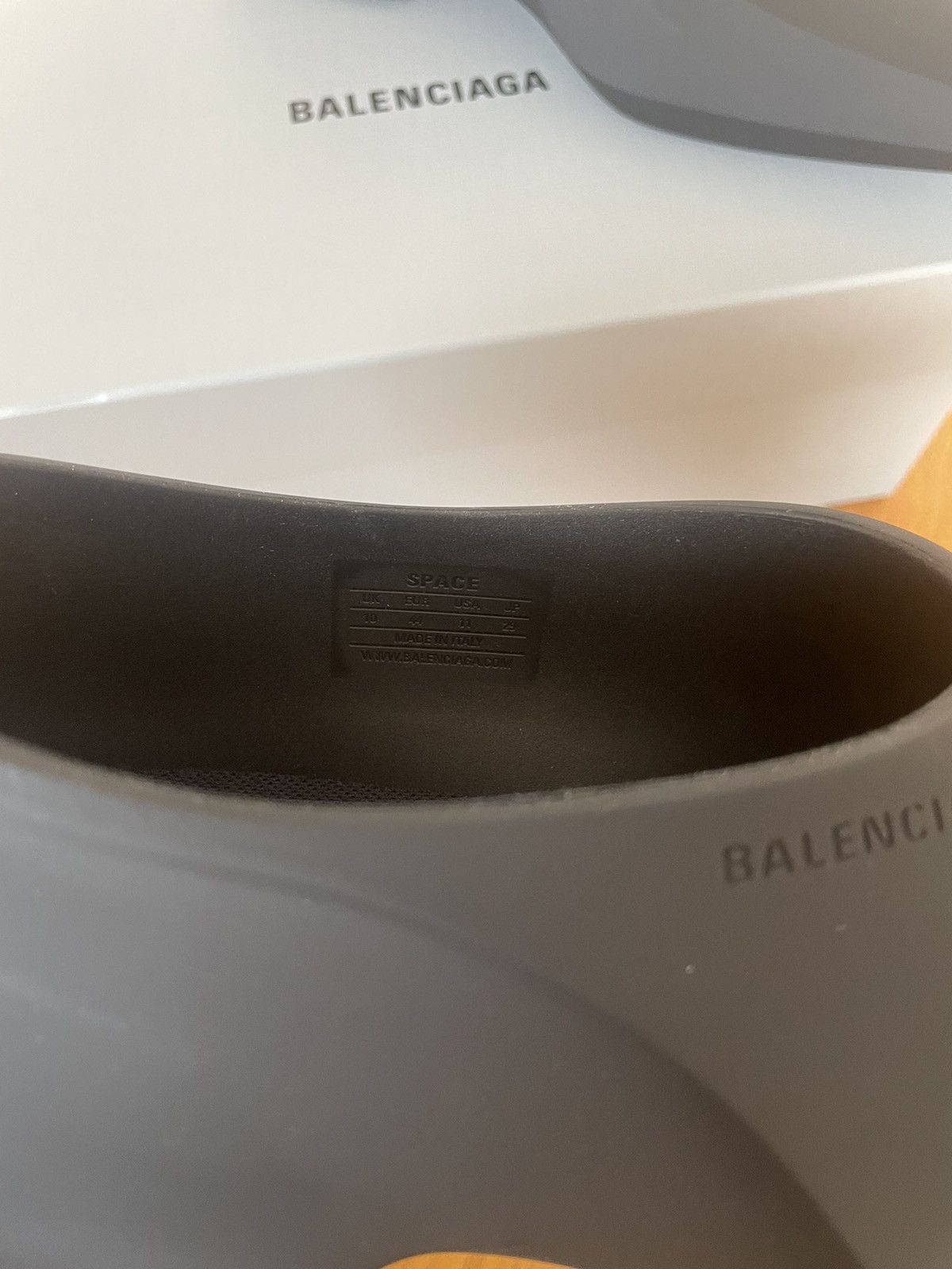 Balenciaga Never worn Matt Black Balenciaga Space shoes Size US 10 / EU 43 - 7 Thumbnail