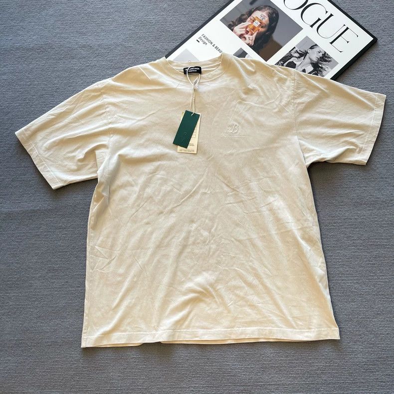 Balenciaga Balenciaga Beige T-Shirt Size XS-dmc Size US XS / EU 42 / 0 - 1 Thumbnail