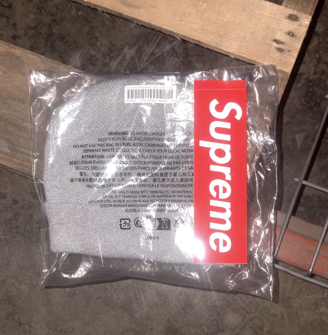 Supreme Supreme Knockout Studded Beanie Size ONE SIZE - 4 Thumbnail