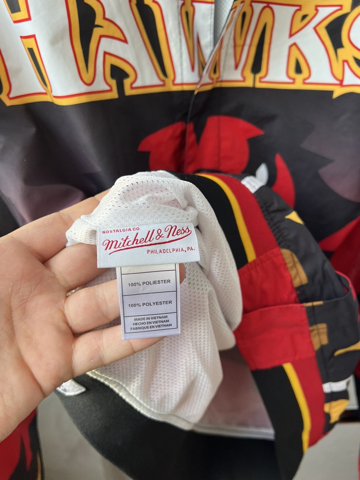 Mitchell & Ness RARE 1995/96 ATLANTA HAWKS MITCHELL&NESS NBA BOMBER JACKET L Size US L / EU 52-54 / 3 - 11 Thumbnail