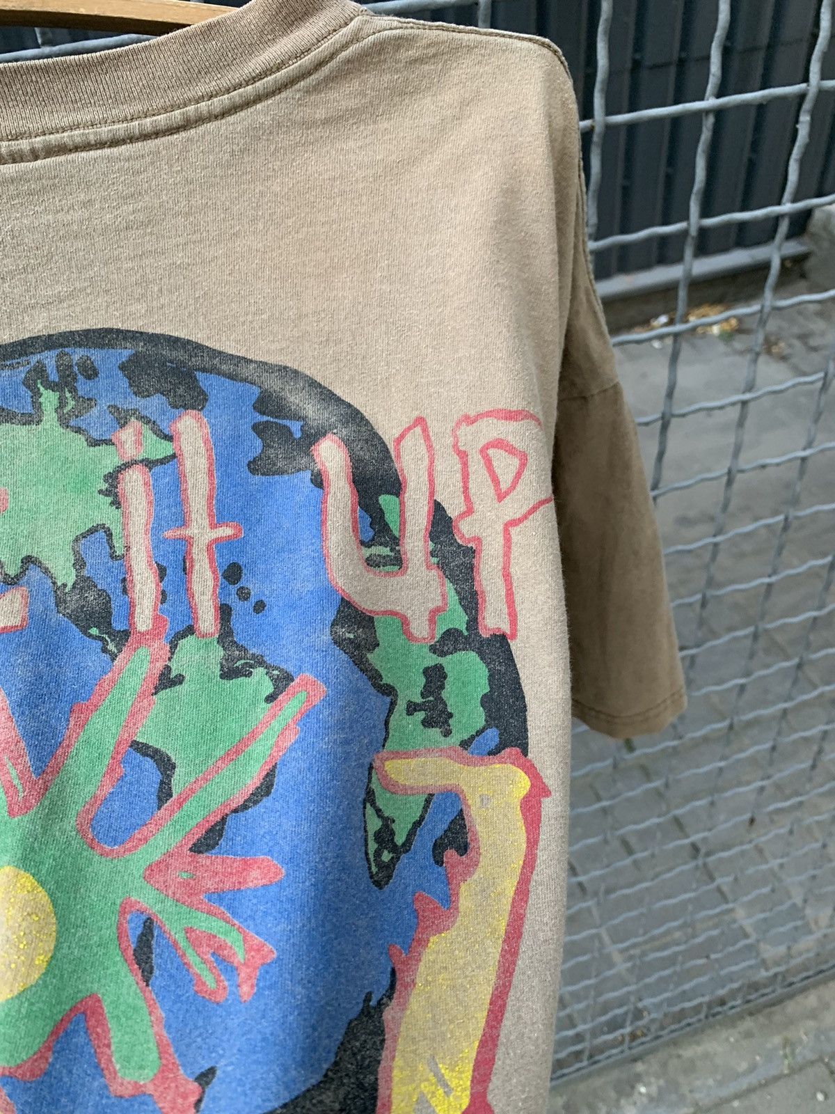 Band Tees Vintage B Ware Risk Everything Skate Jamaica Live It Up Tee Size US XL / EU 56 / 4 - 20 Thumbnail