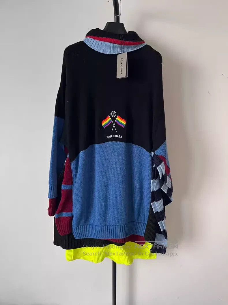 Balenciaga Balenciaga Patchwork high-neck wool sweater knit Size XS / US 0-2 / IT 36-38 - 1 Thumbnail