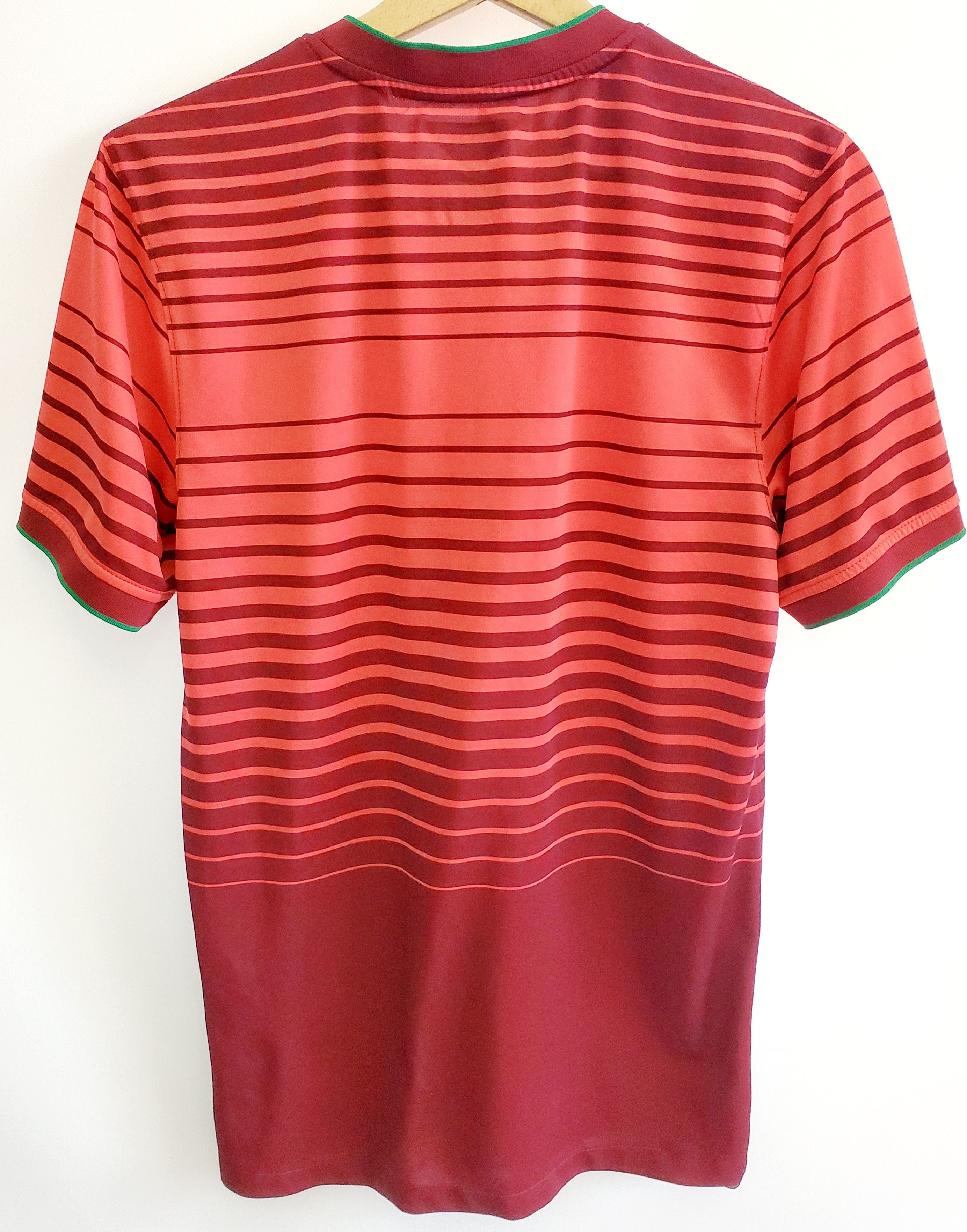 Nike PORTUGAL 2014 2015 HOME FOOTBALL SHIRT SOCCER JERSEY Size S Size US S / EU 44-46 / 1 - 5 Thumbnail