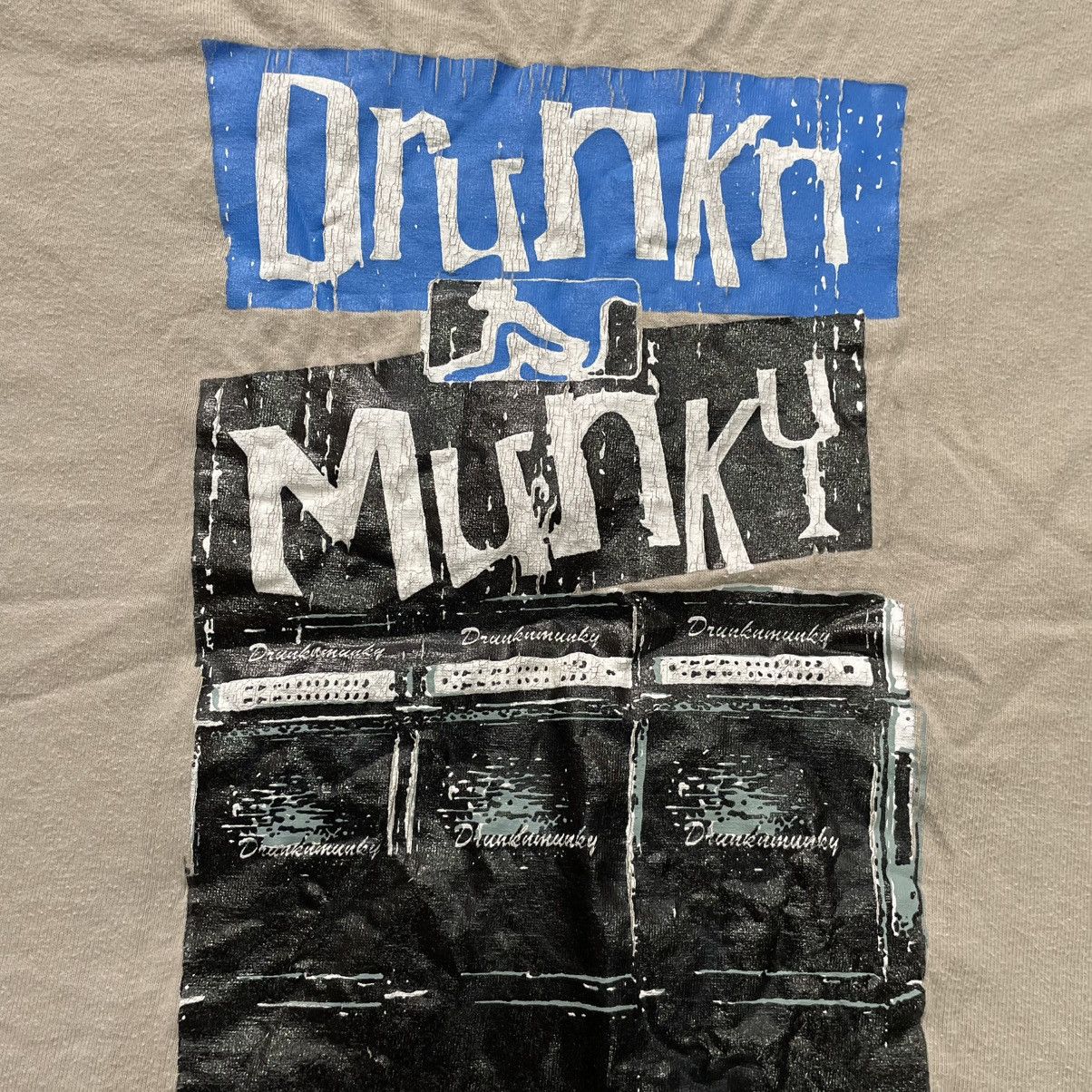Vintage Vintage 90s Drunk Monkey Graphic Tee Sun Faded Skate Baggy M Size US M / EU 48-50 / 2 - 4 Thumbnail