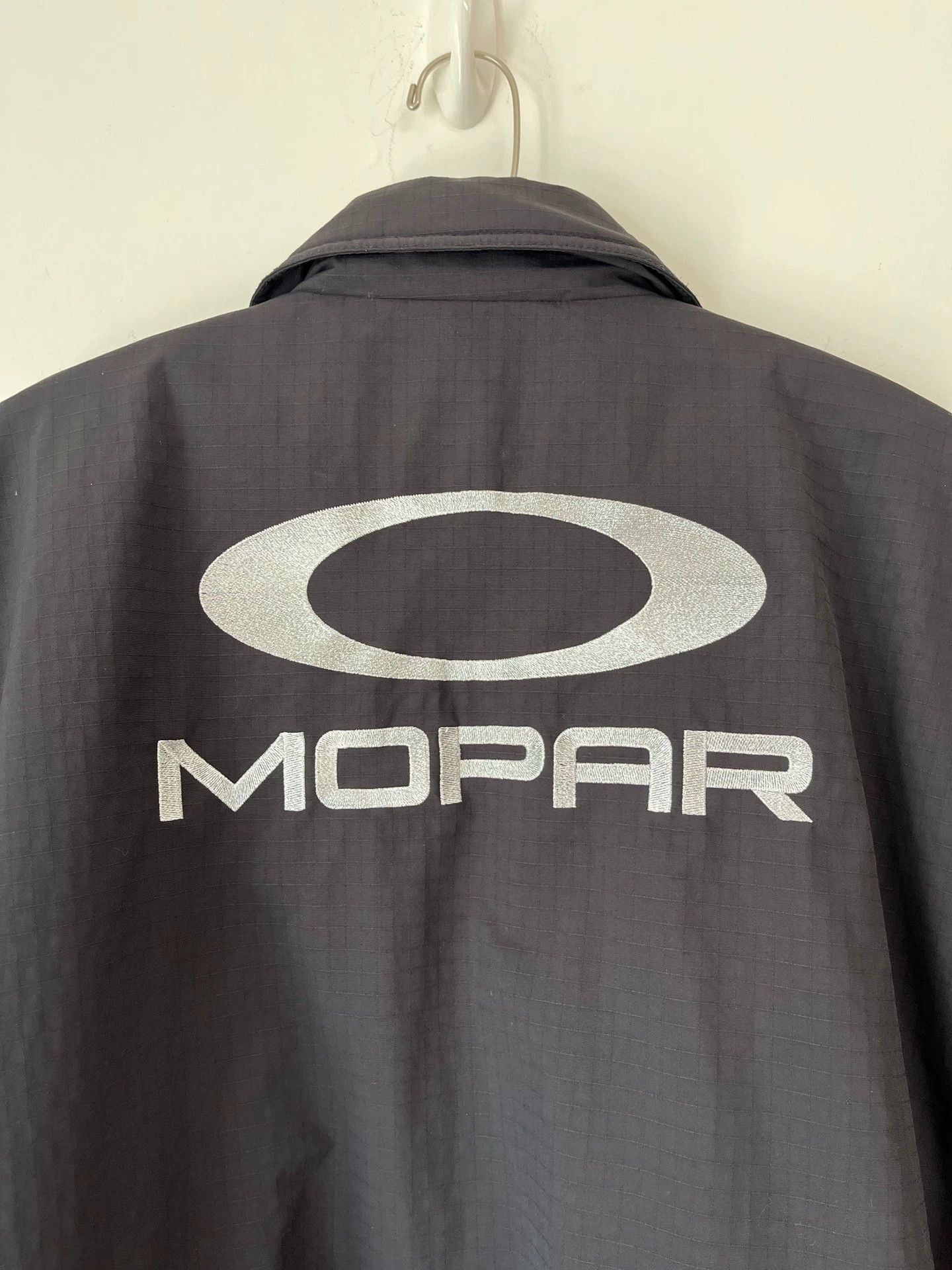 Oakley Oakley x Mopar Vintage 00s Cotton Jacket Size US L / EU 52-54 / 3 - 5 Thumbnail