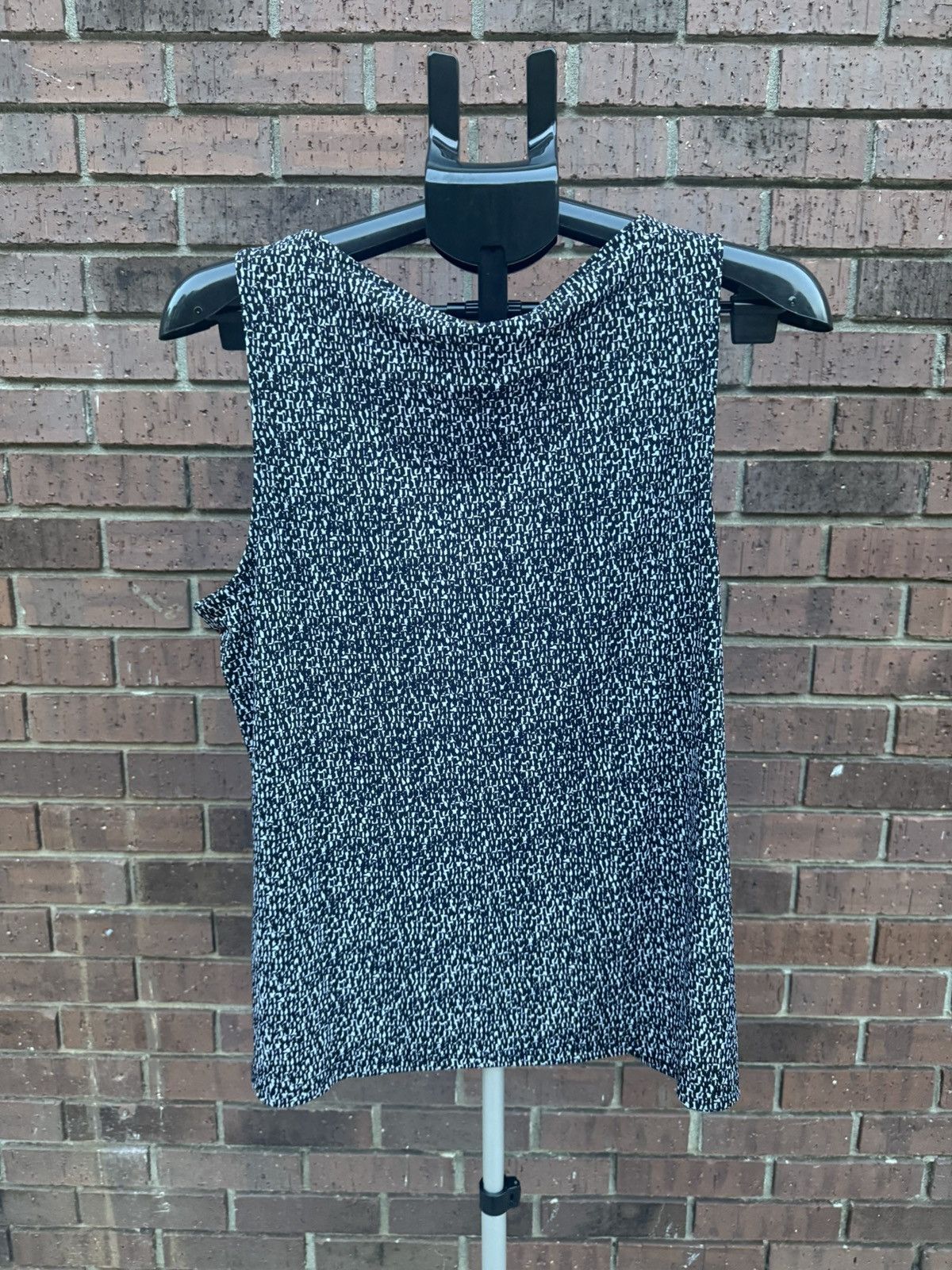 White House Black Market White House Black Market Black White Sleeveless Top Blouse Size XL / US 12-14 / IT 48-50 - 6 Thumbnail