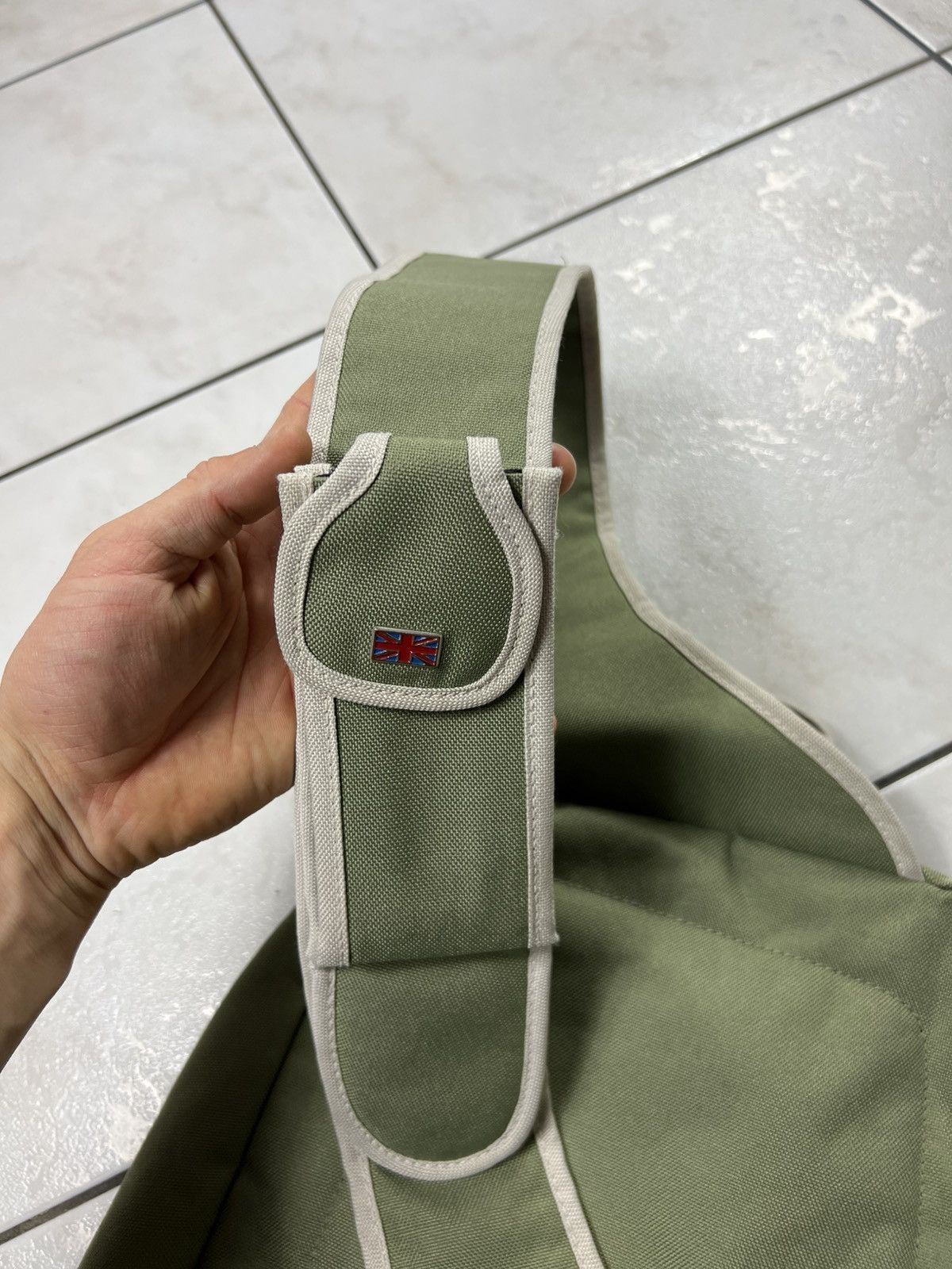 Reebok Vintage Reebok y2k crossbody sling bag phone case gorpcore Size ONE SIZE - 16 Thumbnail