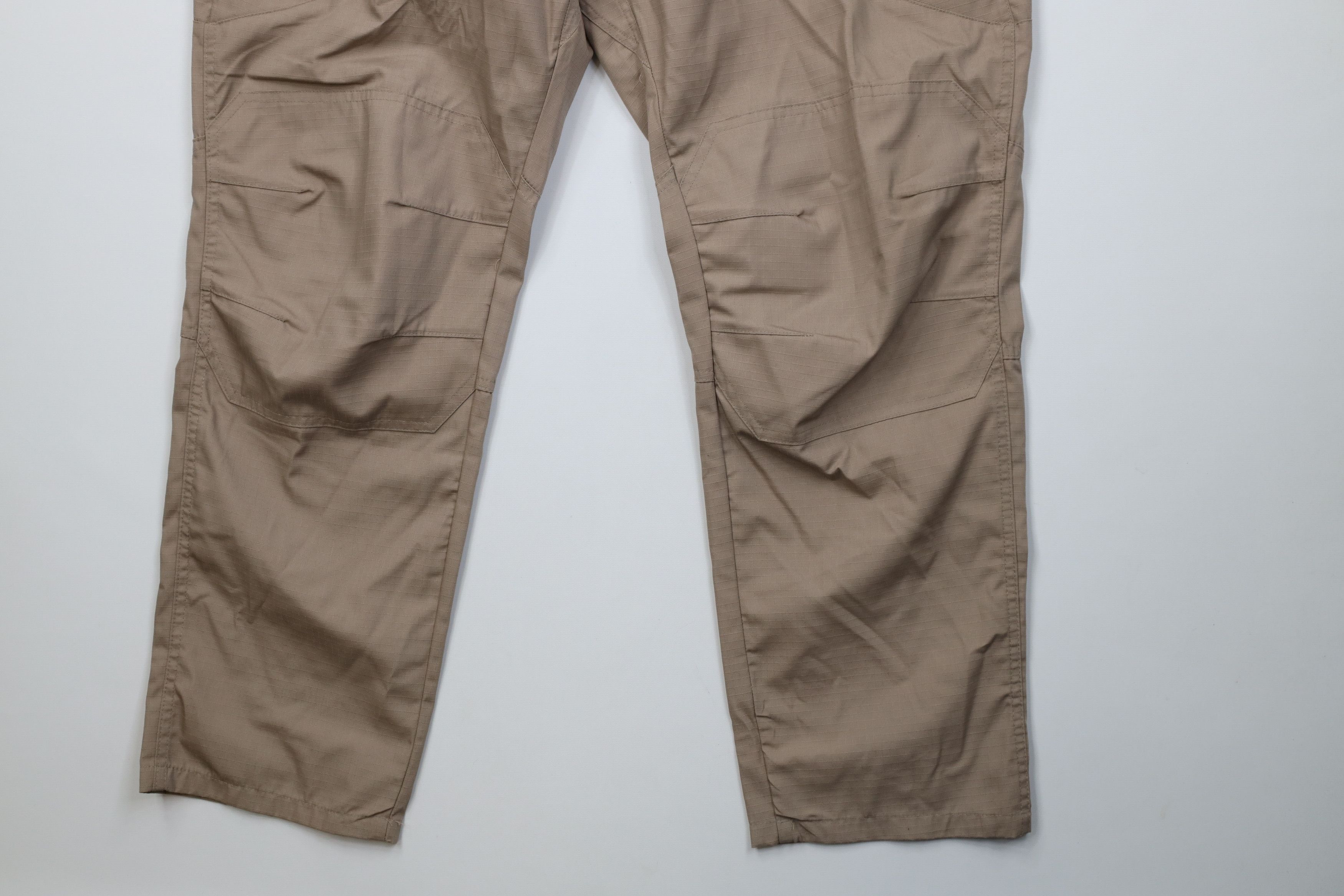 Vintage Vintage Y2K Streetwear Knee Tactical Uniform Cargo Pants Size US 44 / EU 60 - 4 Thumbnail