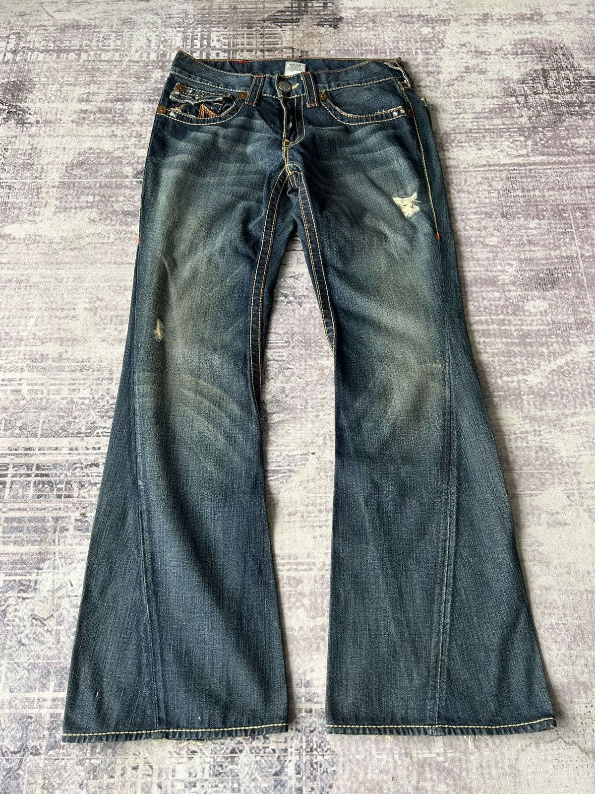True Religion True Regilion Super Flared Jeans Size US 33 - 3 Thumbnail