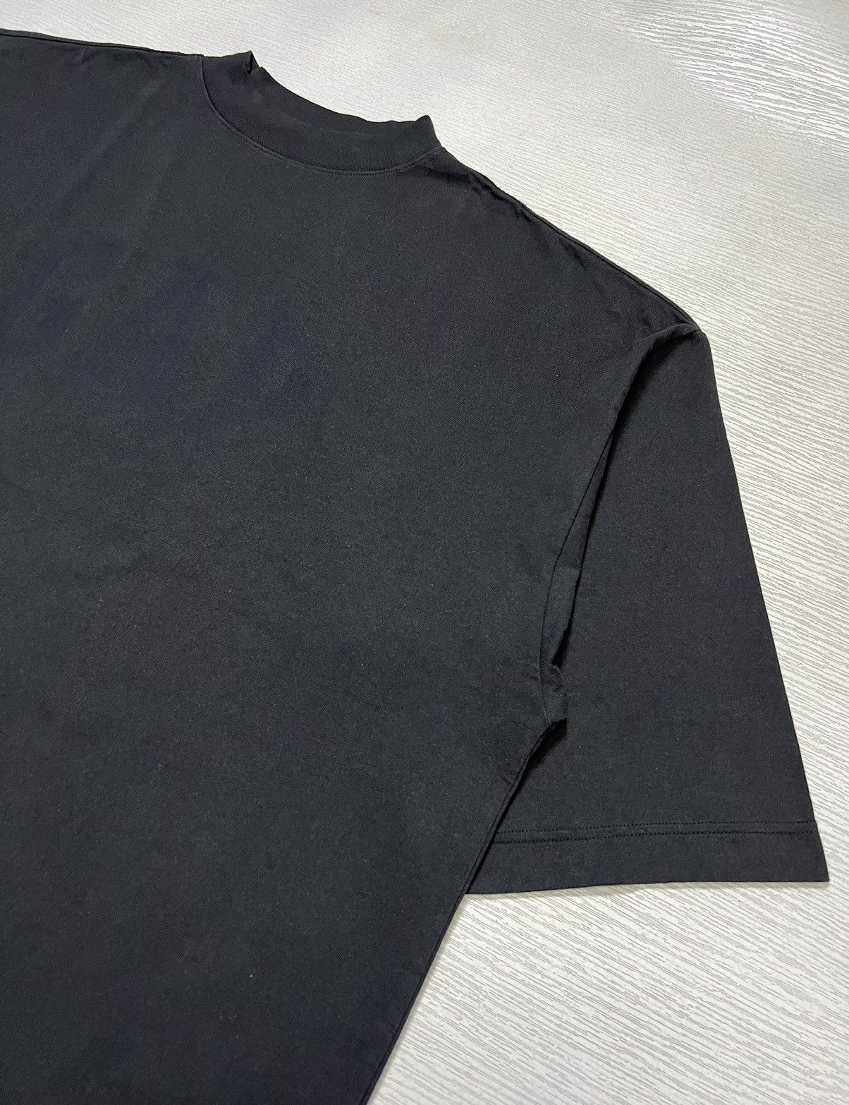 Balenciaga × Gap × Kanye West Yeezy - Gap - Engineered by Balenciaga - Dove 3/4 Sleeve Tee Size US M / EU 48-50 / 2 - 10 Thumbnail