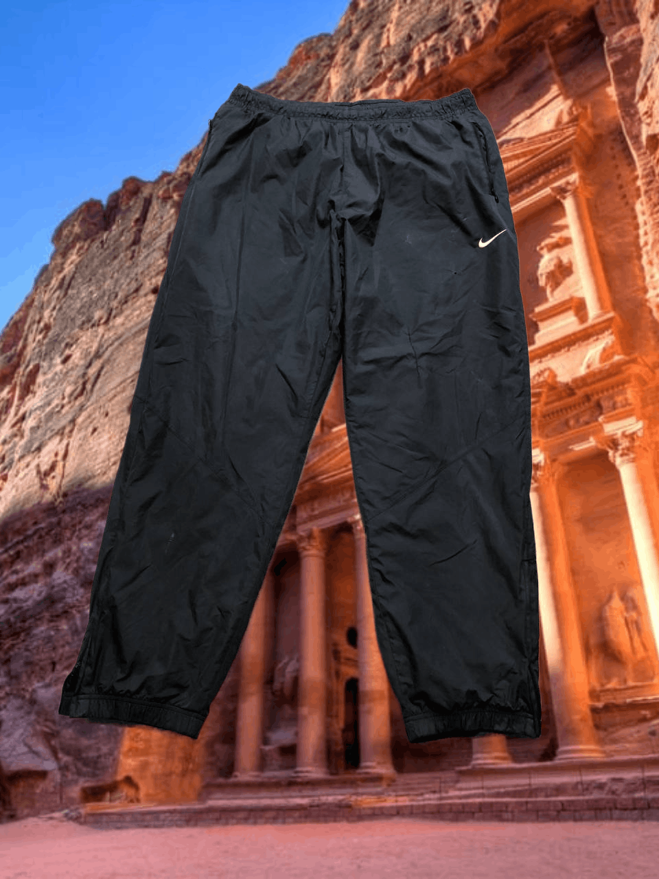 Nike Vintage black logo casual pants Y2K NIKE streetwear Size US 38 / EU 54 - 1 Thumbnail