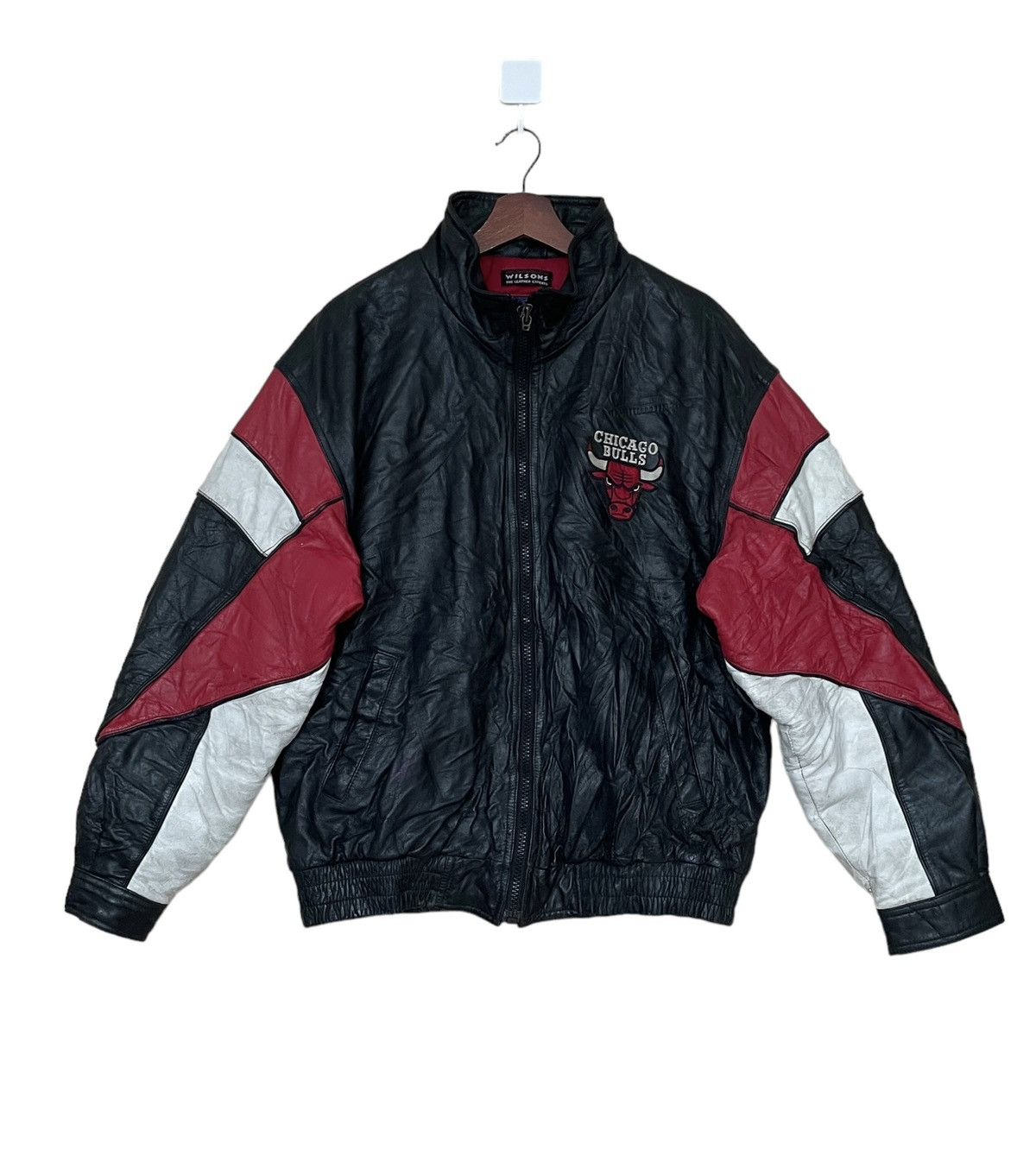 NBA × Vintage × Wilsons Leather Vintage Team Chicago Bull Leather Jacket 1990s Size US L / EU 52-54 / 3 - 2 Thumbnail